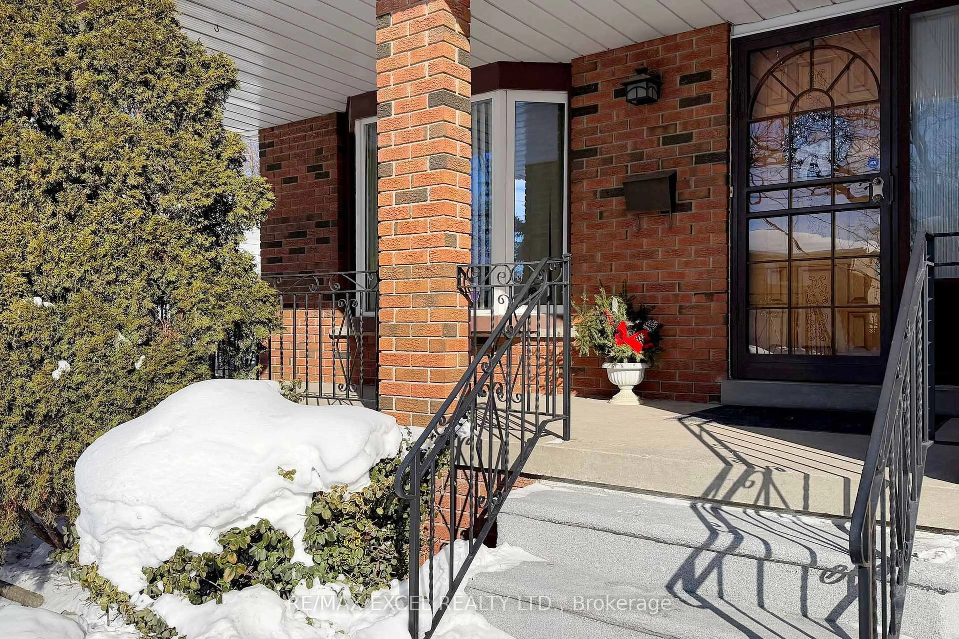 Home with brick exterior material, street for 1089A Lillian St, Toronto Ontario M2M 3G1
