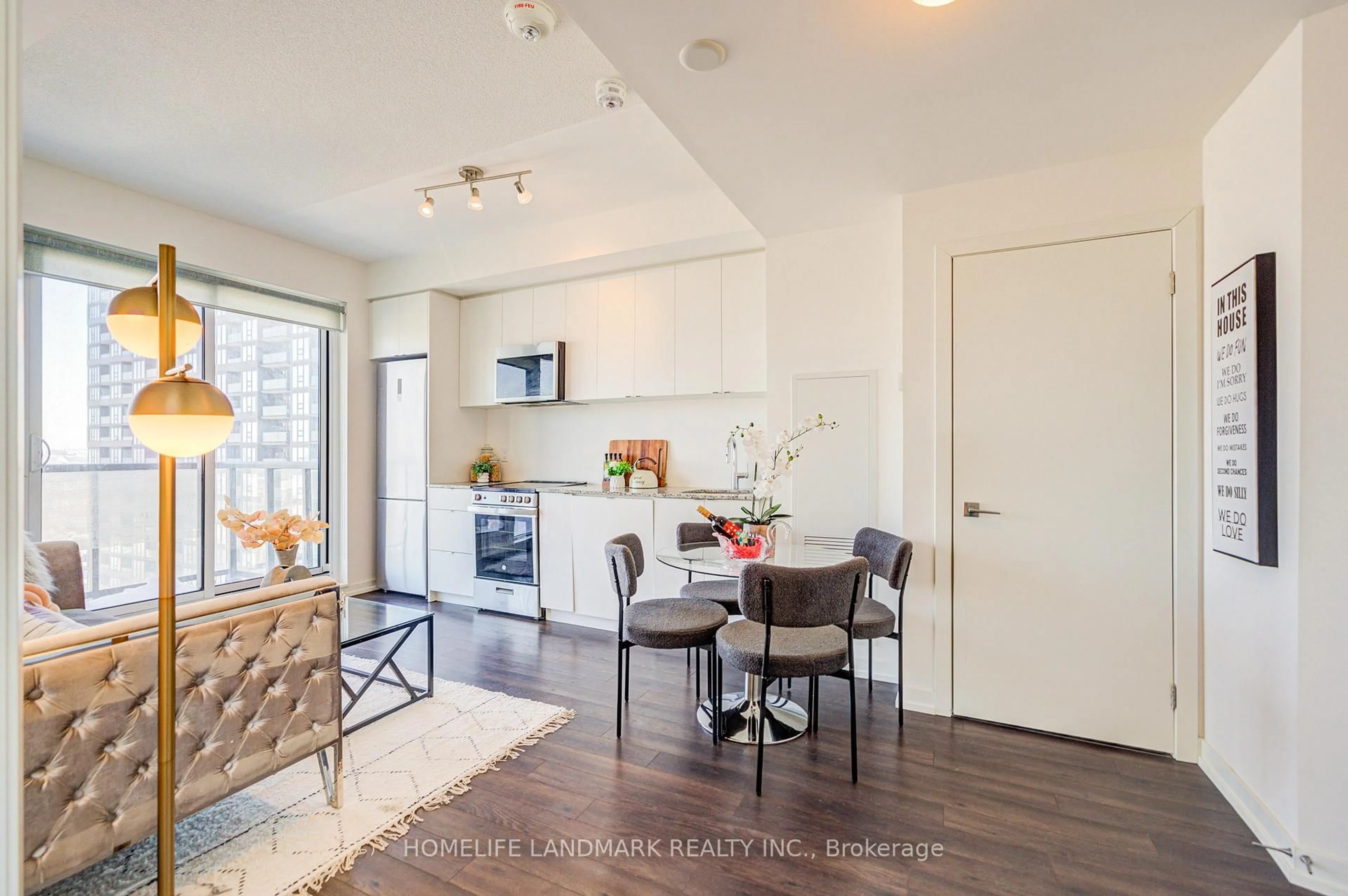 Open concept kitchen, wood/laminate floor for 49 East Liberty St #2210, Toronto Ontario M6K 0B2
