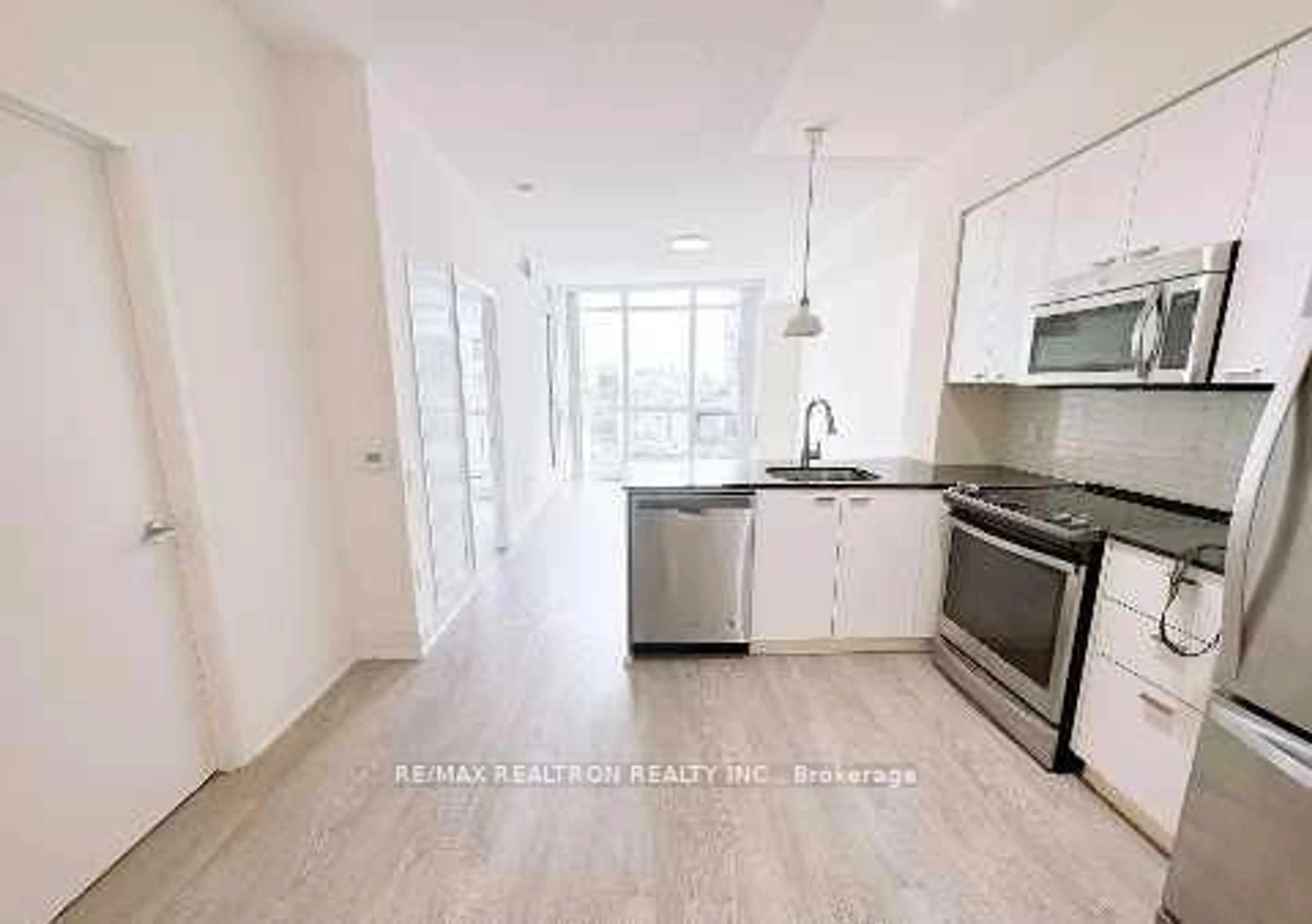 Unknown for 30 Roehampton Ave #1501, Toronto Ontario M4P 0B9