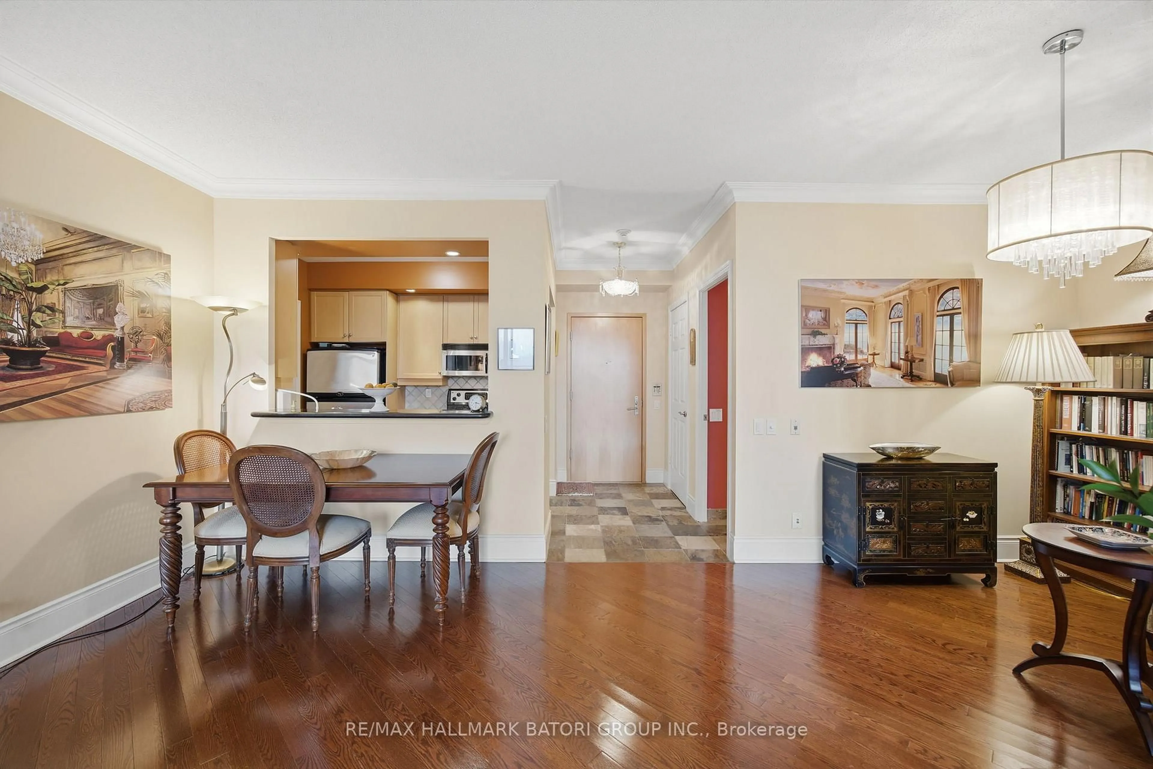 Unknown for 123 Eglinton Ave #1508, Toronto Ontario M4P 1J2