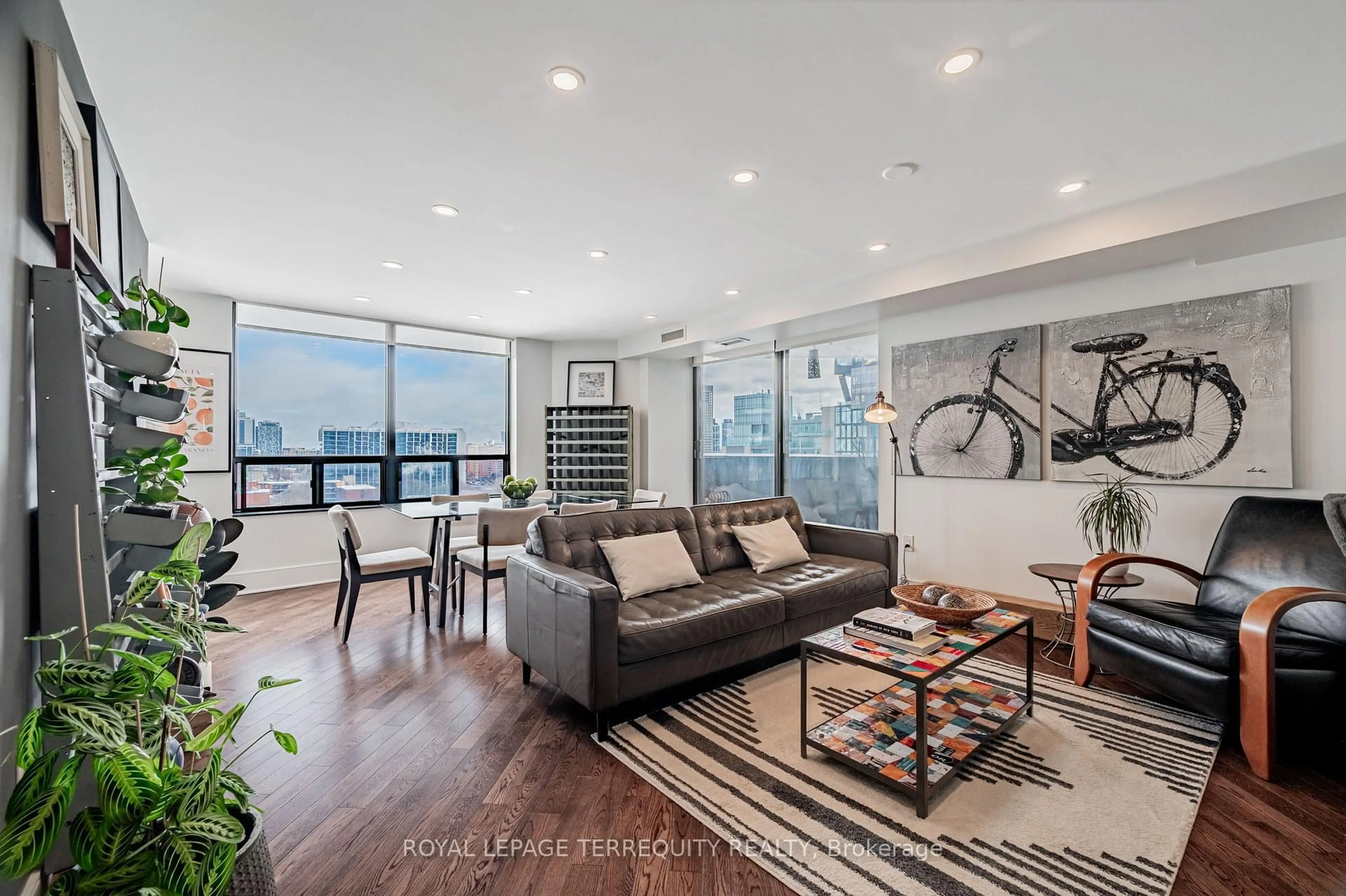 Living room with furniture, unknown for 192 Jarvis St #1203, Toronto Ontario M5B 2J9