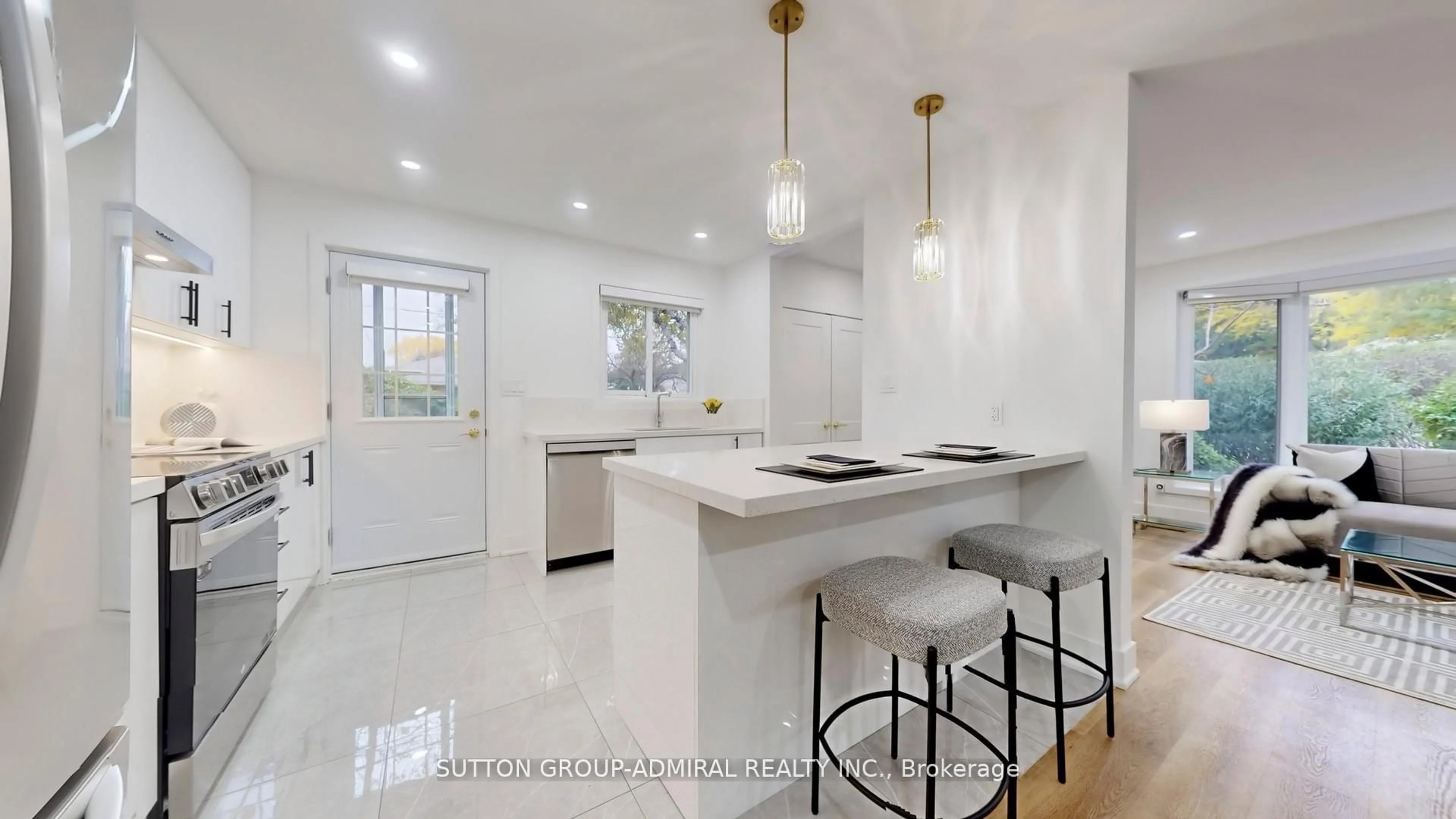 Open concept kitchen, ceramic/tile floor for 105 Baltray Cres, Toronto Ontario M3A 2H5