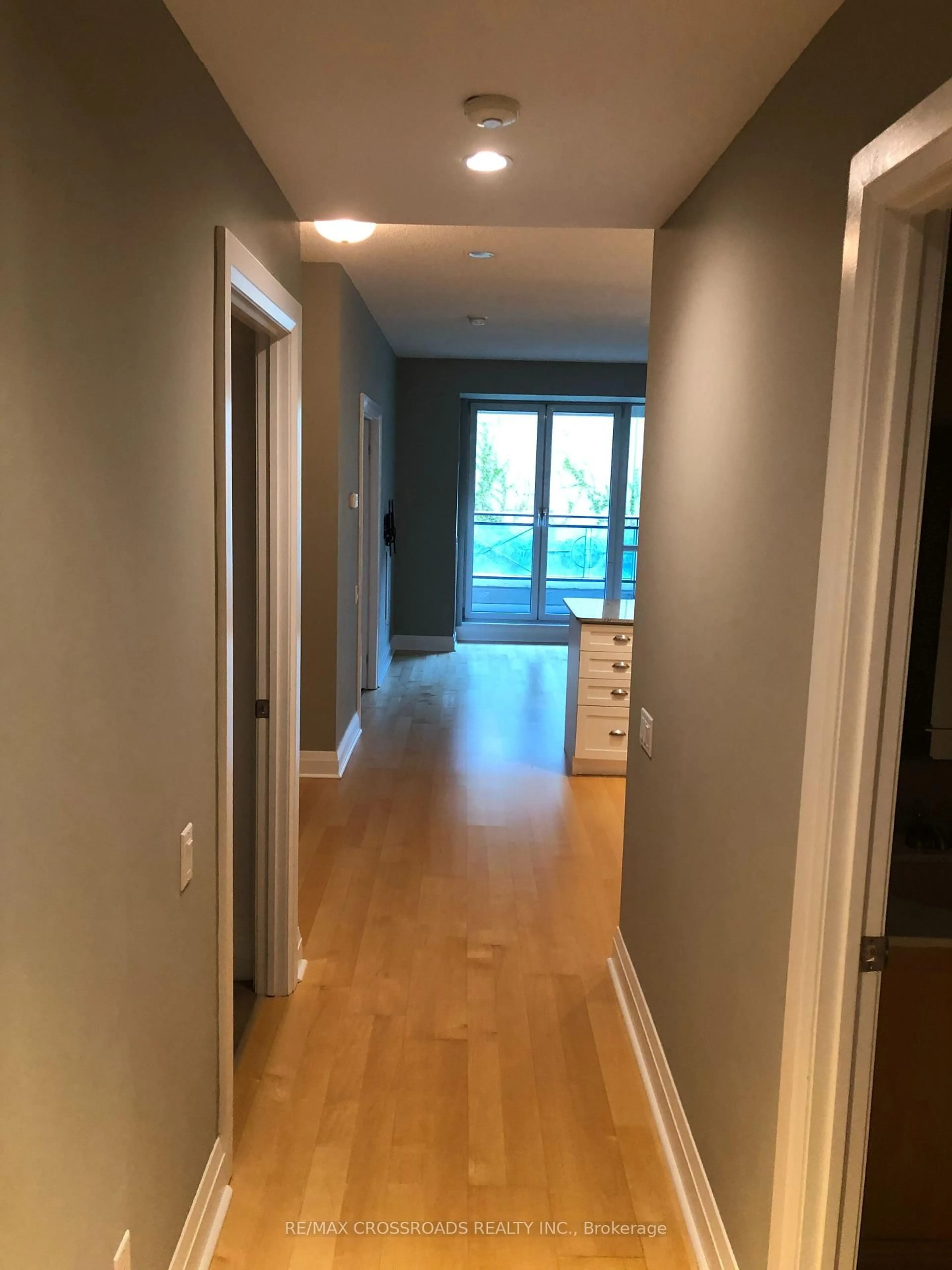 Unknown for 25 Scrivener Sq #211, Toronto Ontario M4W 3Y6