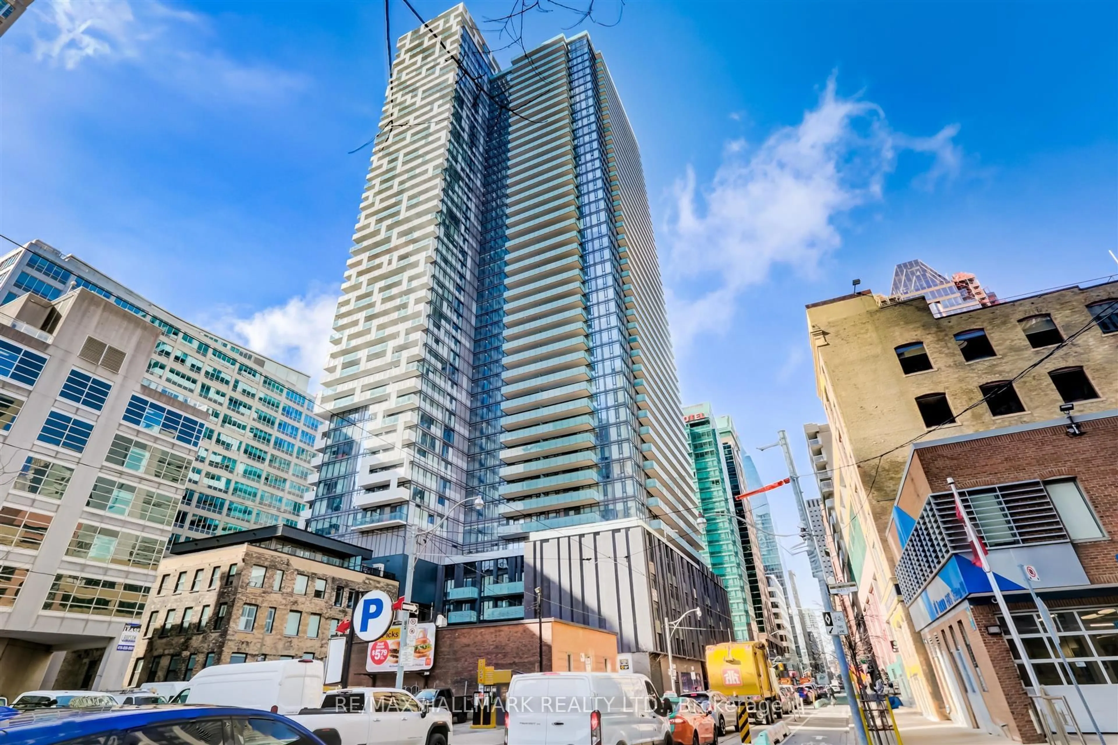 Unknown for 25 Richmond St #2406, Toronto Ontario M5C 1N7