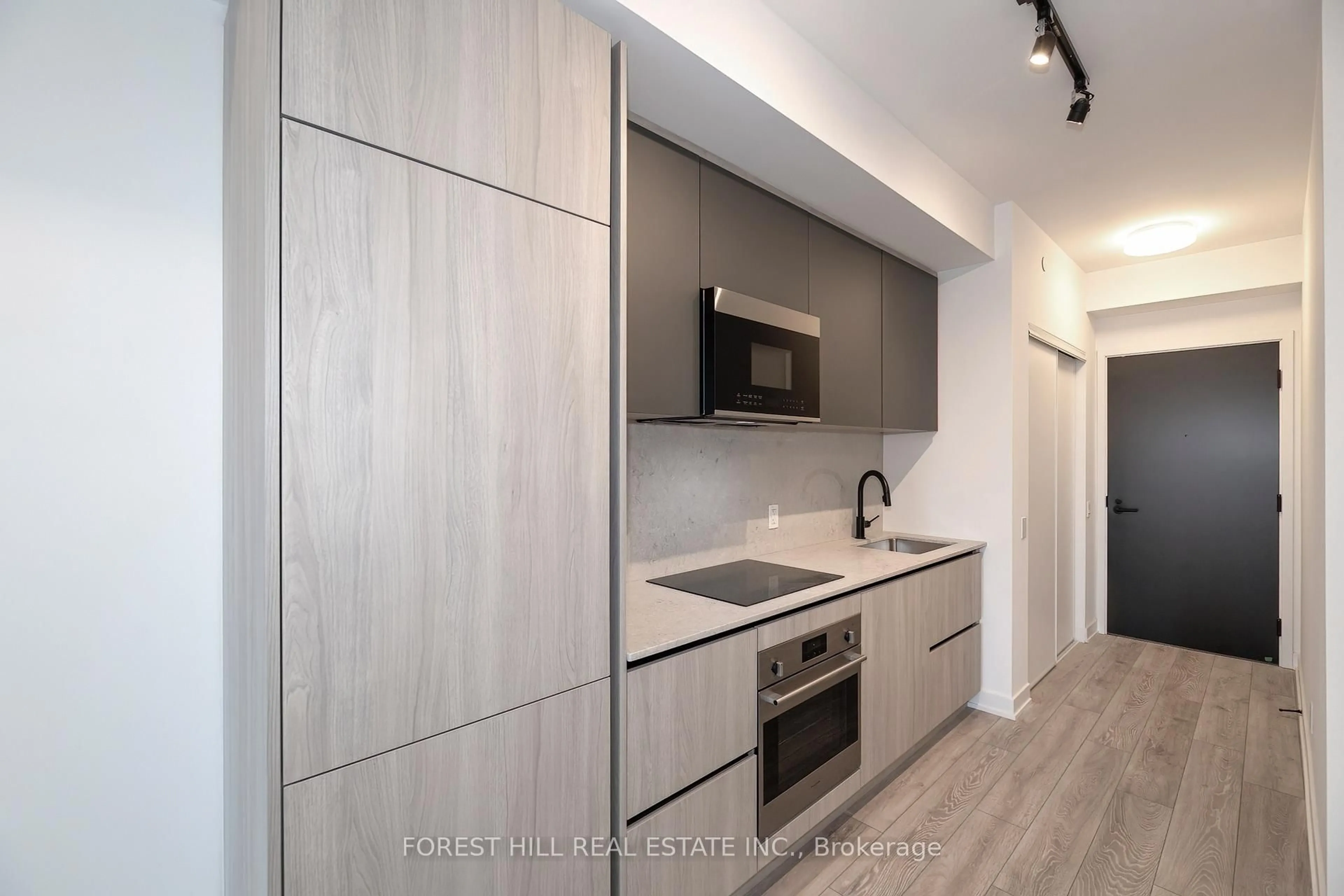 Unknown for 108 Peter St #1608, Toronto Ontario M5V 0W2