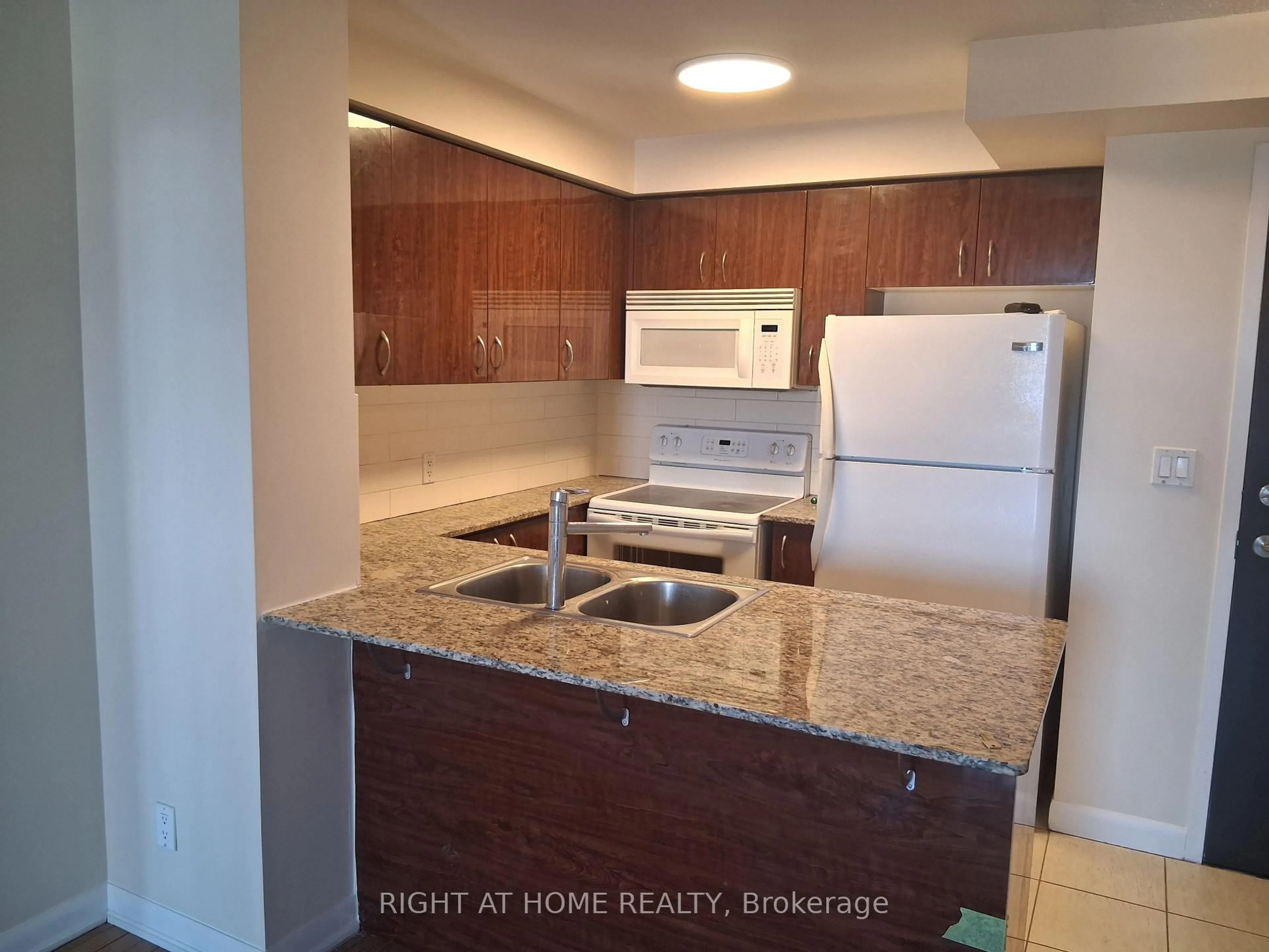 Standard kitchen, unknown for 5791 Yonge St #1808, Toronto Ontario M2M 3T9