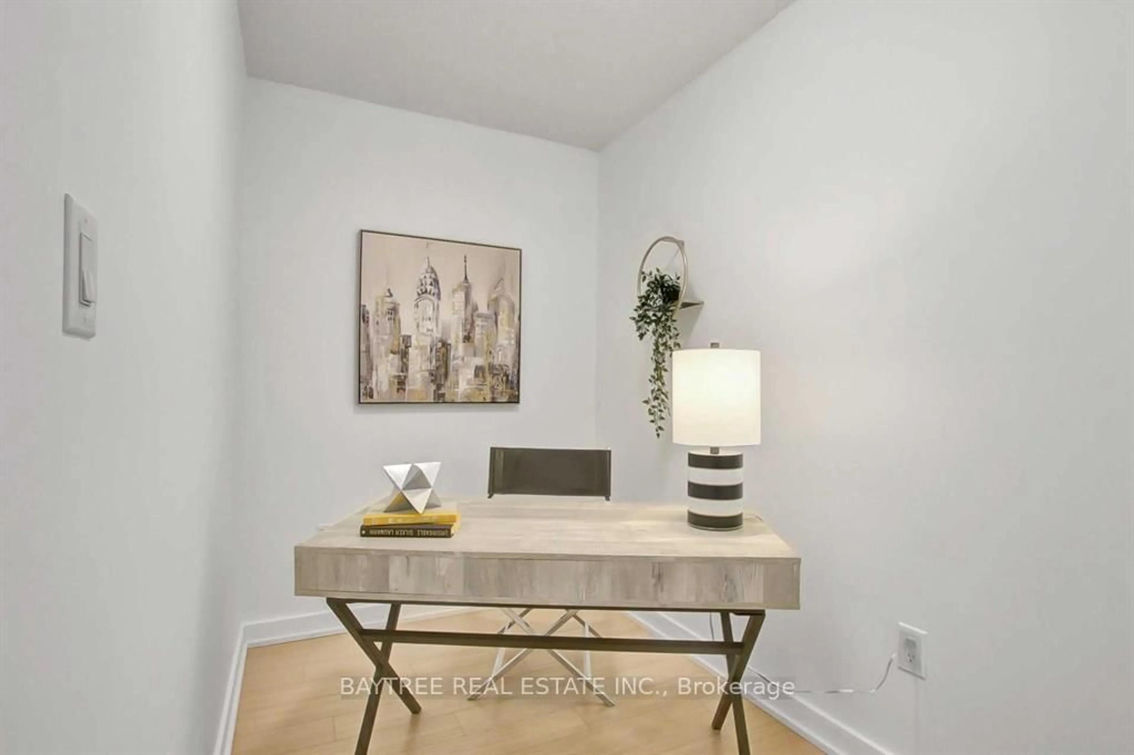 A pic of a room for 21 Iceboat Terr #2607, Toronto Ontario M5V 4A9