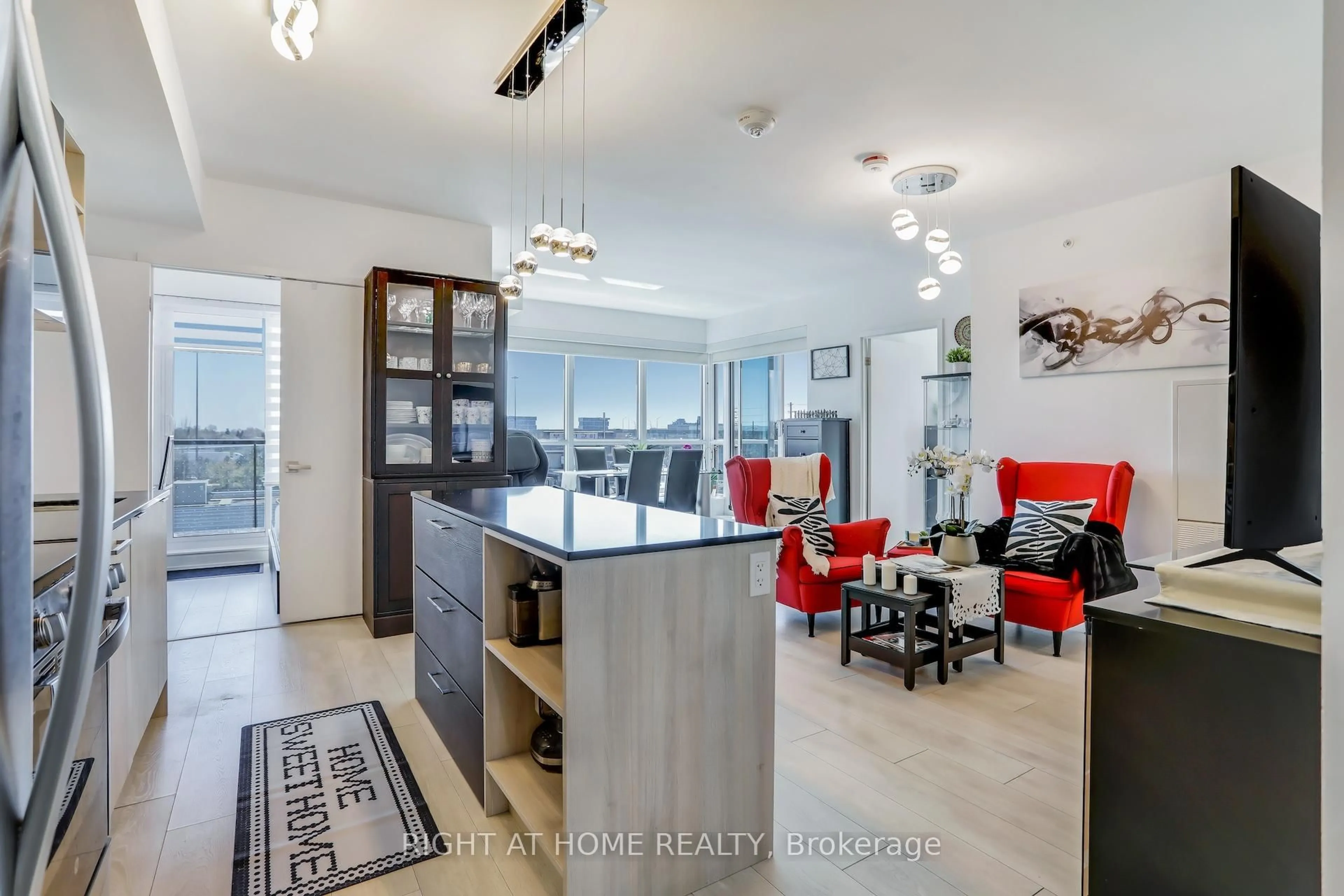 Open concept kitchen, unknown for 31 Tippett Rd #402, Toronto Ontario M3H 0C8