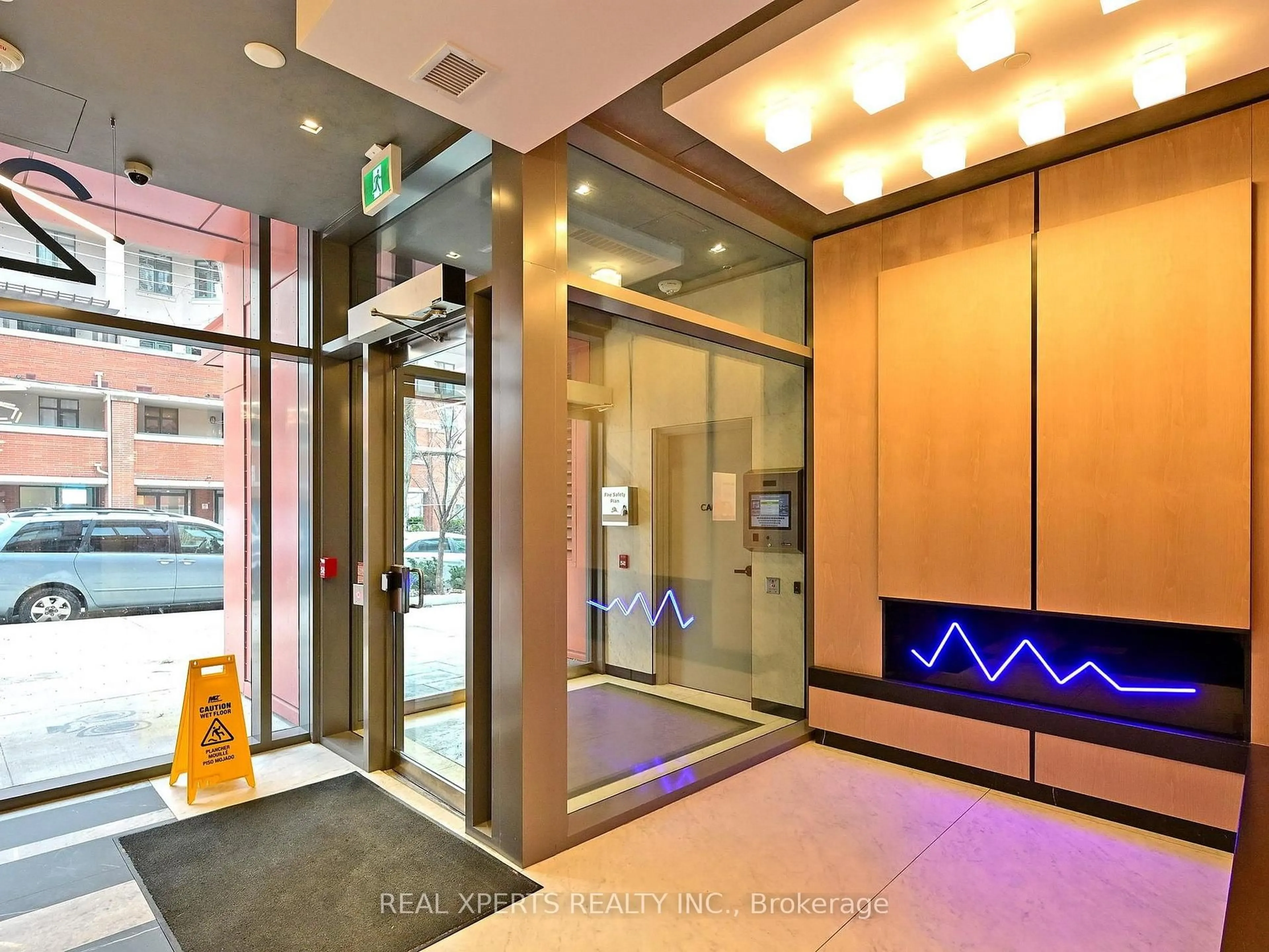 Indoor foyer for 2 Augusta Ave #404, Toronto Ontario M5V 0T3
