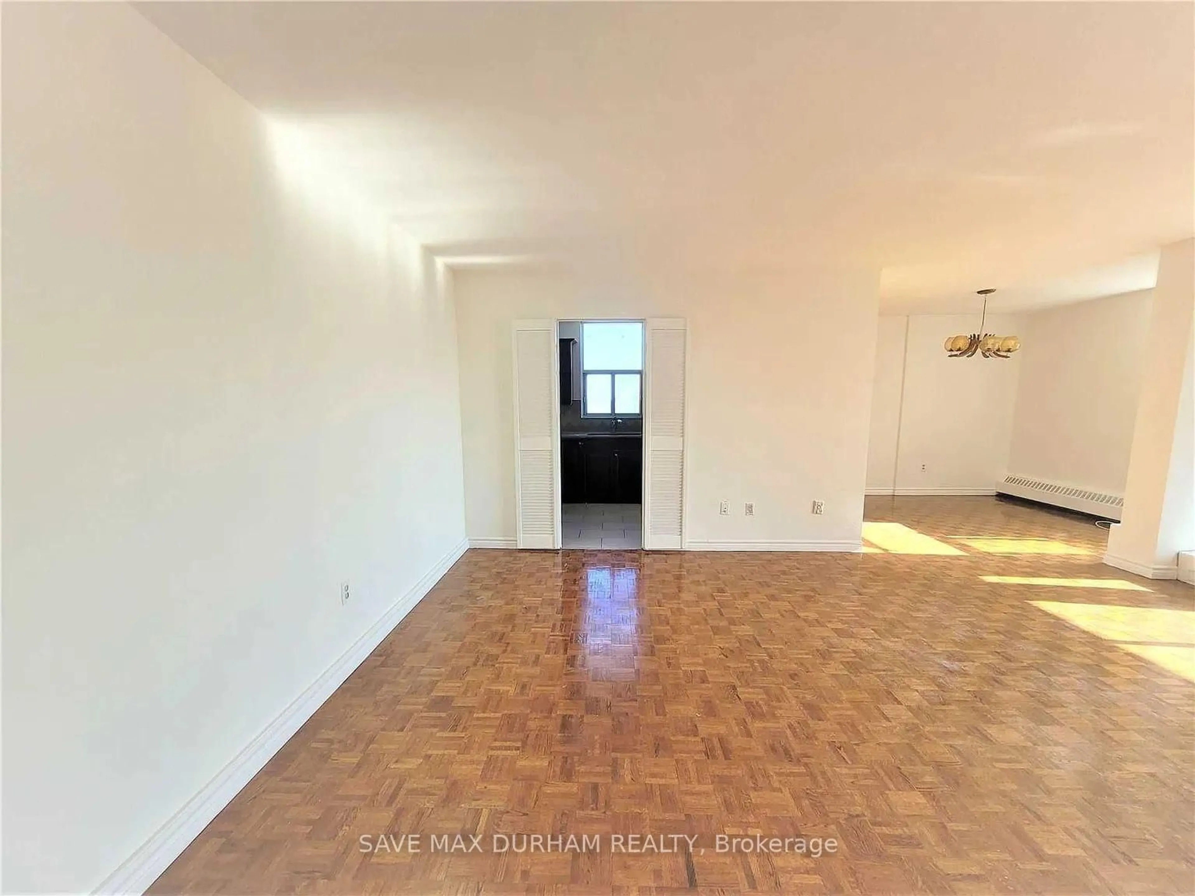 A pic of a room for 60 Pavane Linkway #1208, Toronto Ontario M3C 2Y6