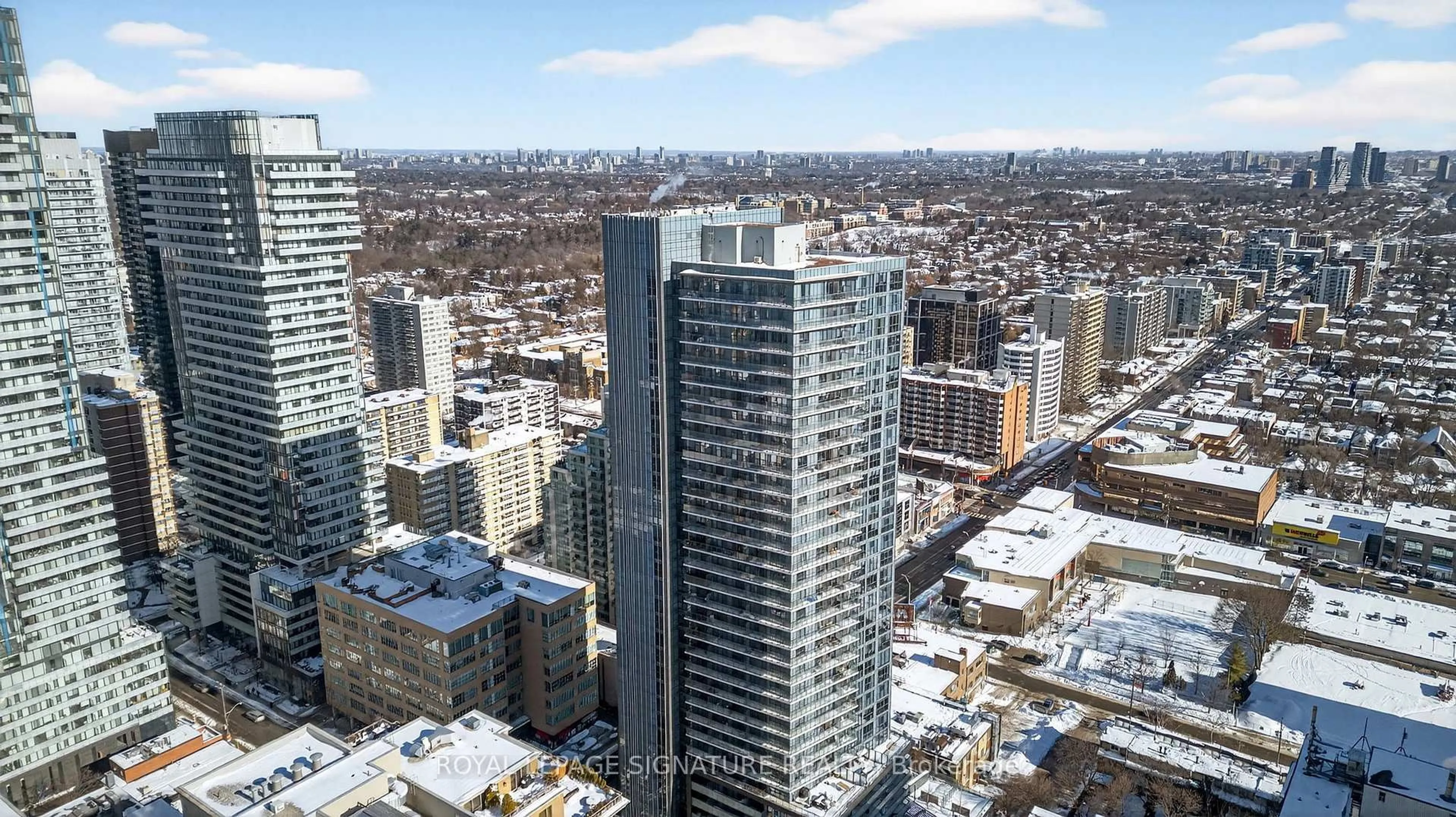 A pic from outside/outdoor area/front of a property/back of a property/a pic from drone, city buildings view from balcony for 125 Redpath Ave #315, Toronto Ontario M4P 1J5