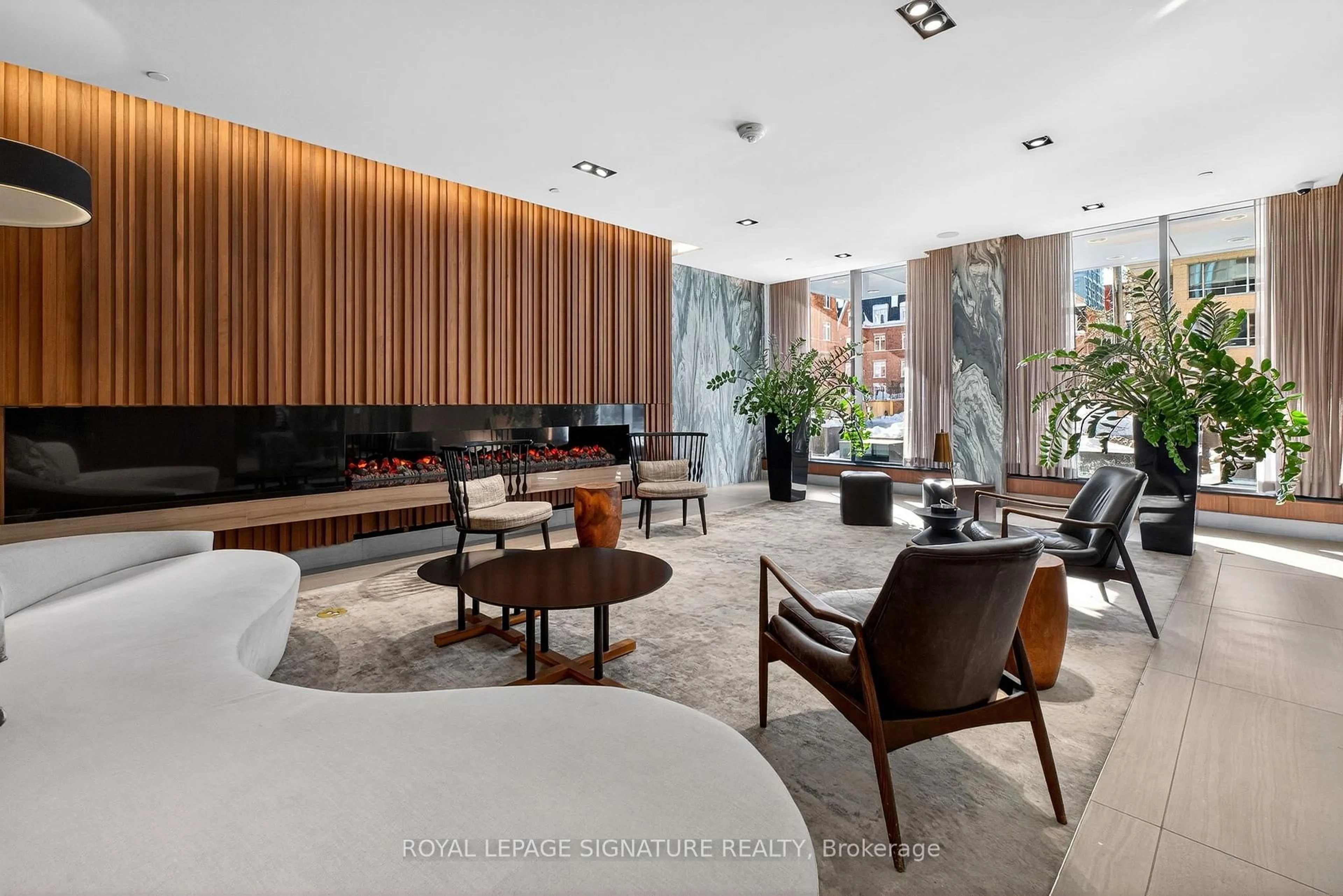 Lobby for 125 Redpath Ave #315, Toronto Ontario M4P 1J5