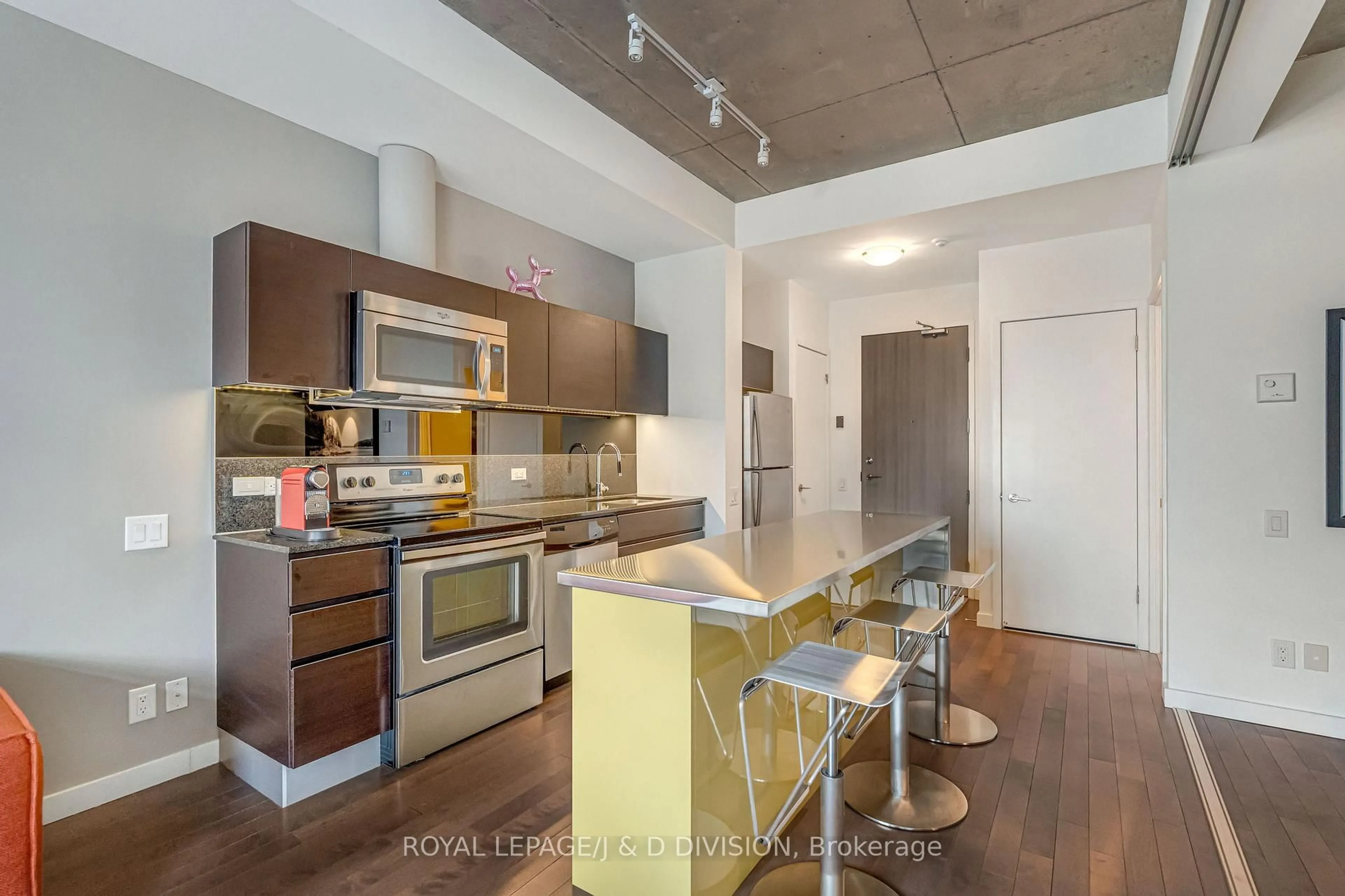Open concept kitchen, unknown for 70 Distillery Lane #314, Toronto Ontario M5A 0E3