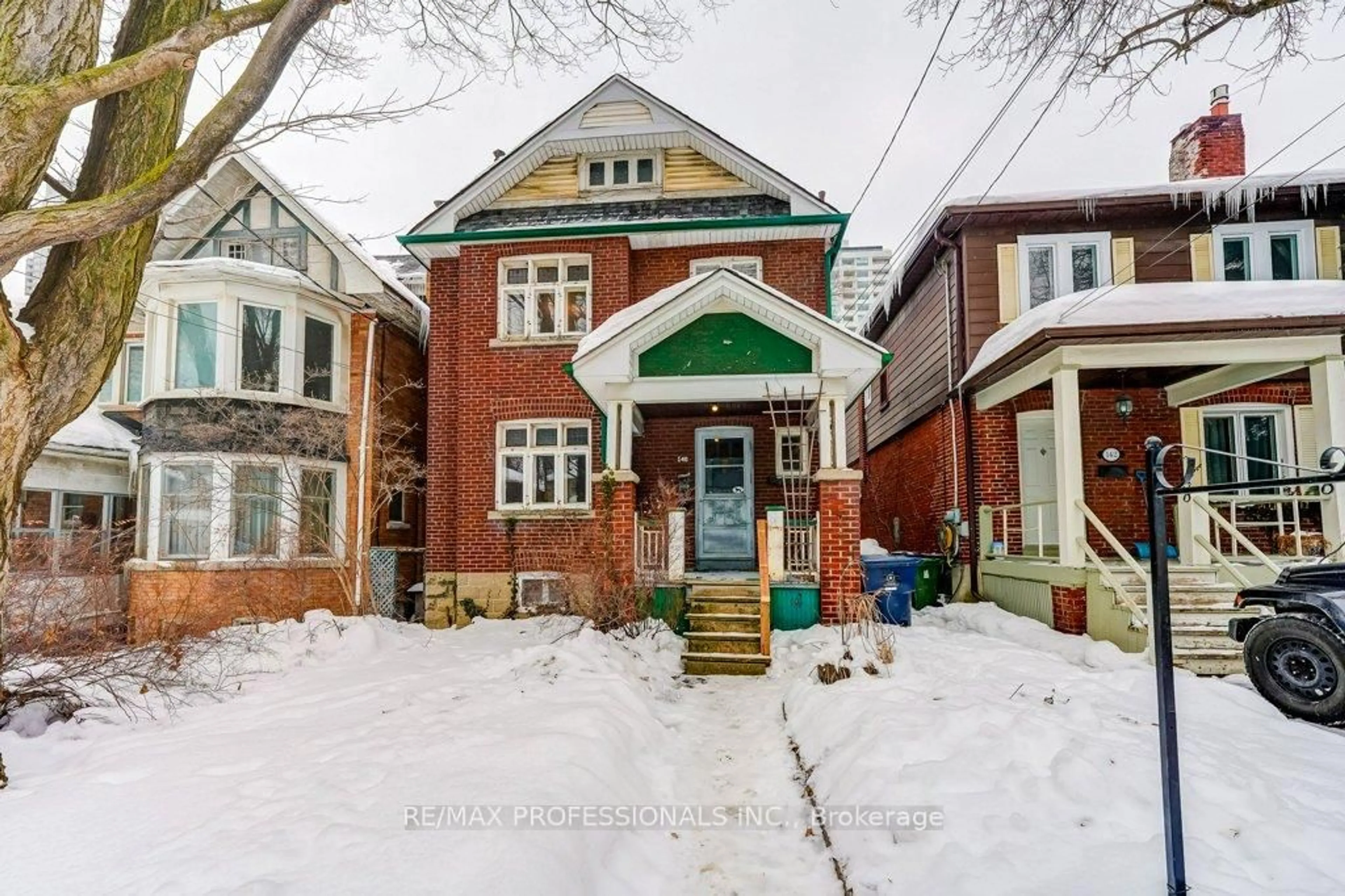 Home with brick exterior material, street for 140 Hillsdale Ave, Toronto Ontario M4S 1T5