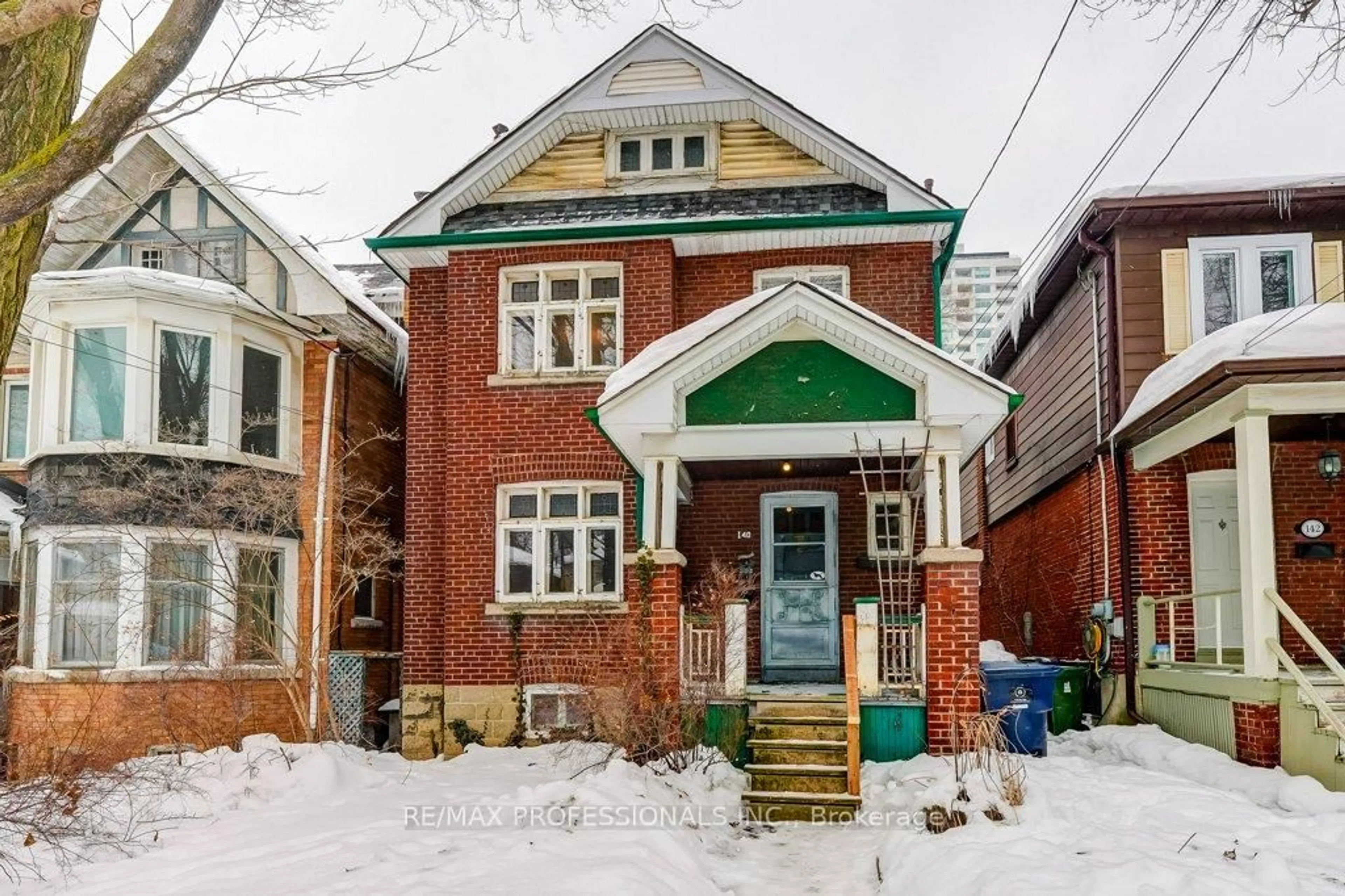 Home with brick exterior material, street for 140 Hillsdale Ave, Toronto Ontario M4S 1T5