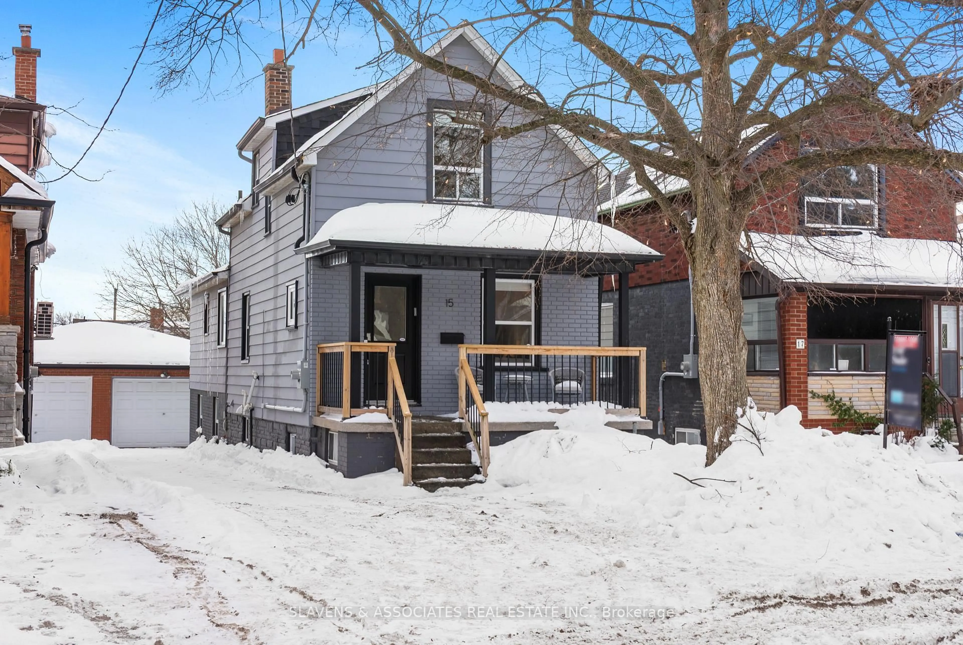 Unknown for 15 Ashbury Ave, Toronto Ontario M6E 1V6