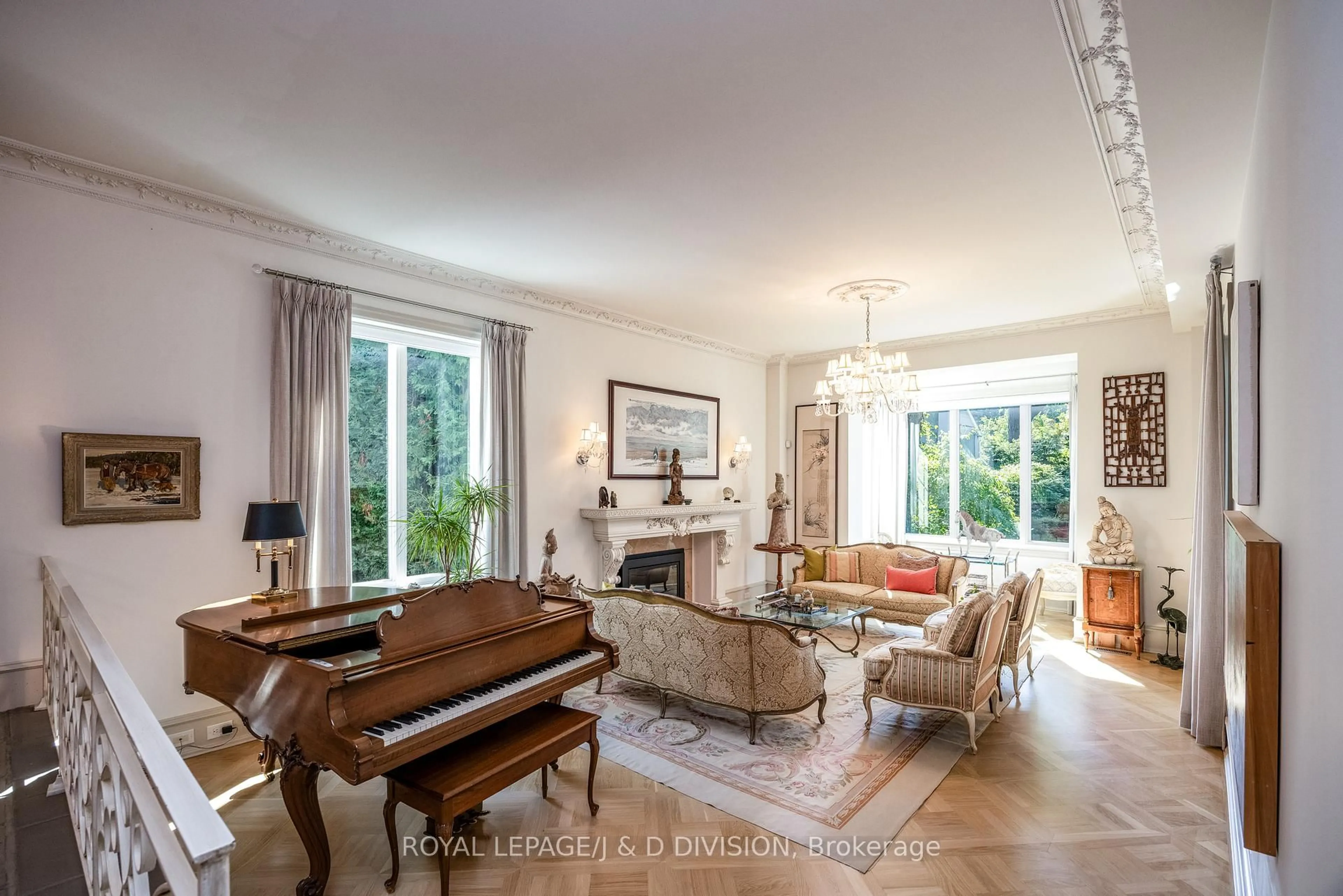 Living room with furniture, unknown for 12 Forest Glen Cres, Toronto Ontario M4N 2E8