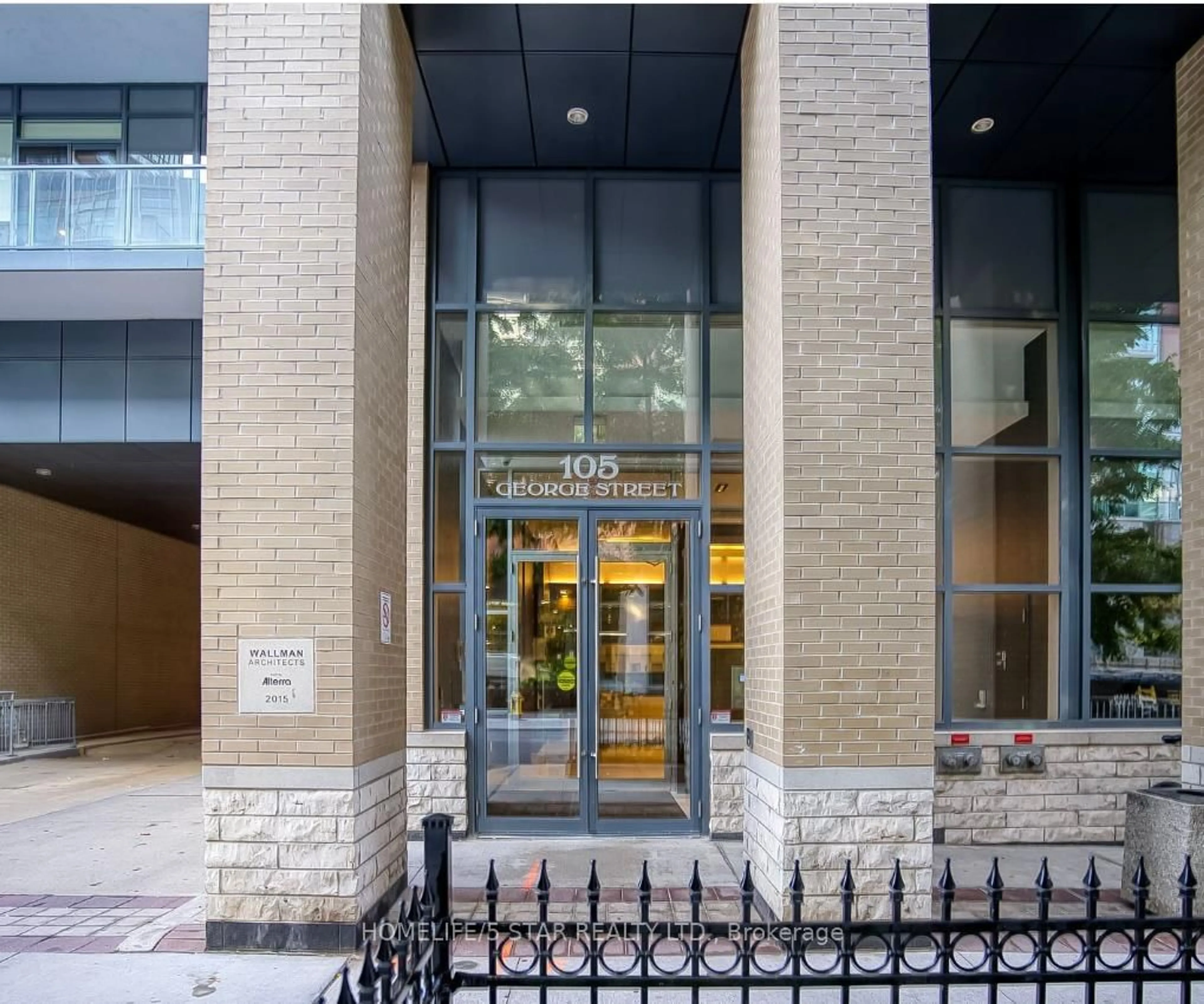 Indoor foyer for 105 GEORGE St #302, Toronto Ontario M5A 0L4