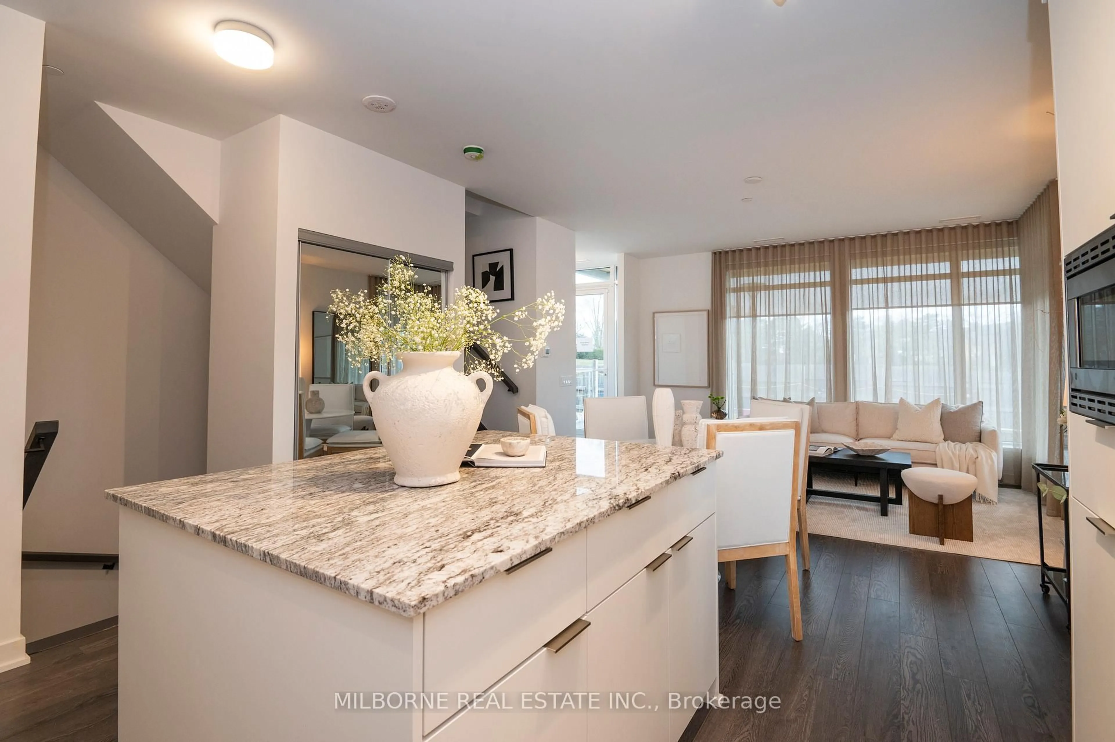Open concept kitchen, unknown for 20 O'Neill Rd #TH 01, Toronto Ontario M3C 0R2