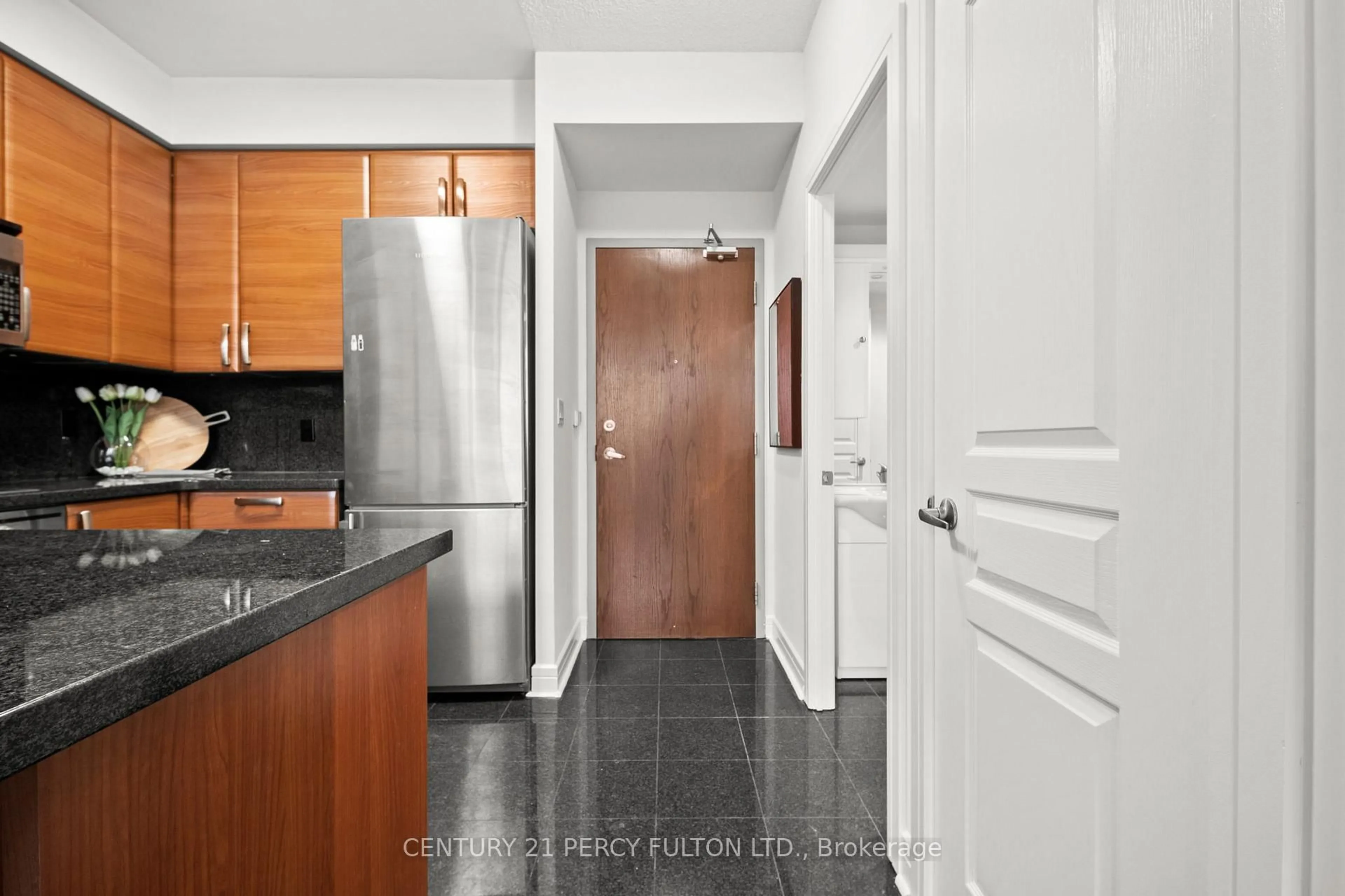 Standard kitchen, unknown for 1 Avondale Ave #LPH04, Toronto Ontario M2M 7J1