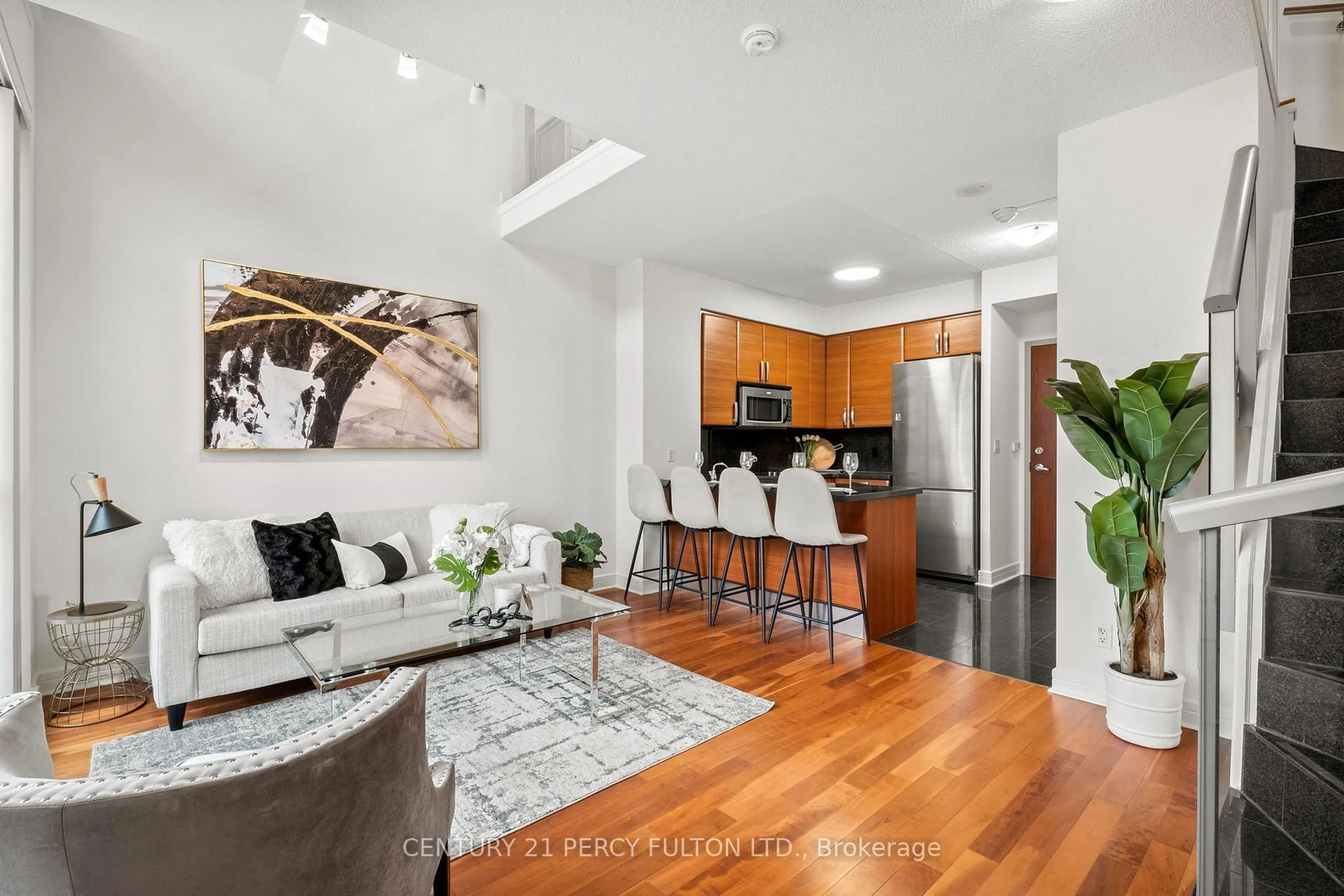 Open concept kitchen, unknown for 1 Avondale Ave #LPH04, Toronto Ontario M2M 7J1