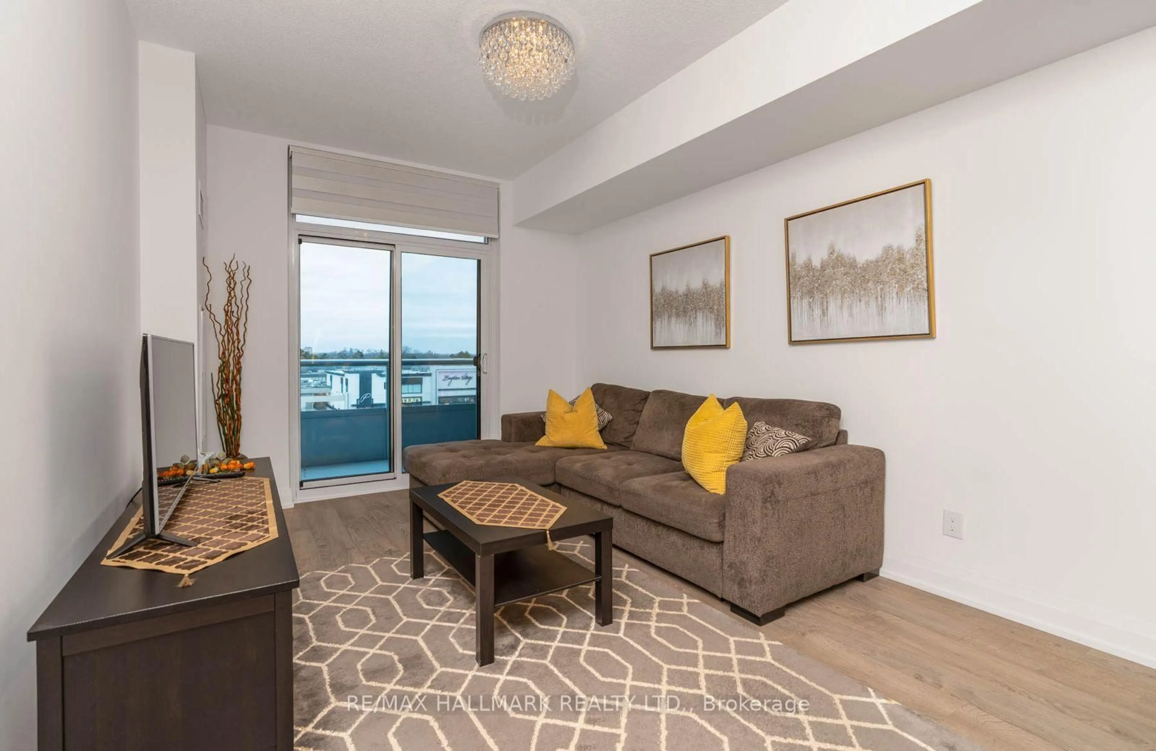 Living room with furniture, unknown for 591 Sheppard Ave #720, Toronto Ontario M2K 1B4