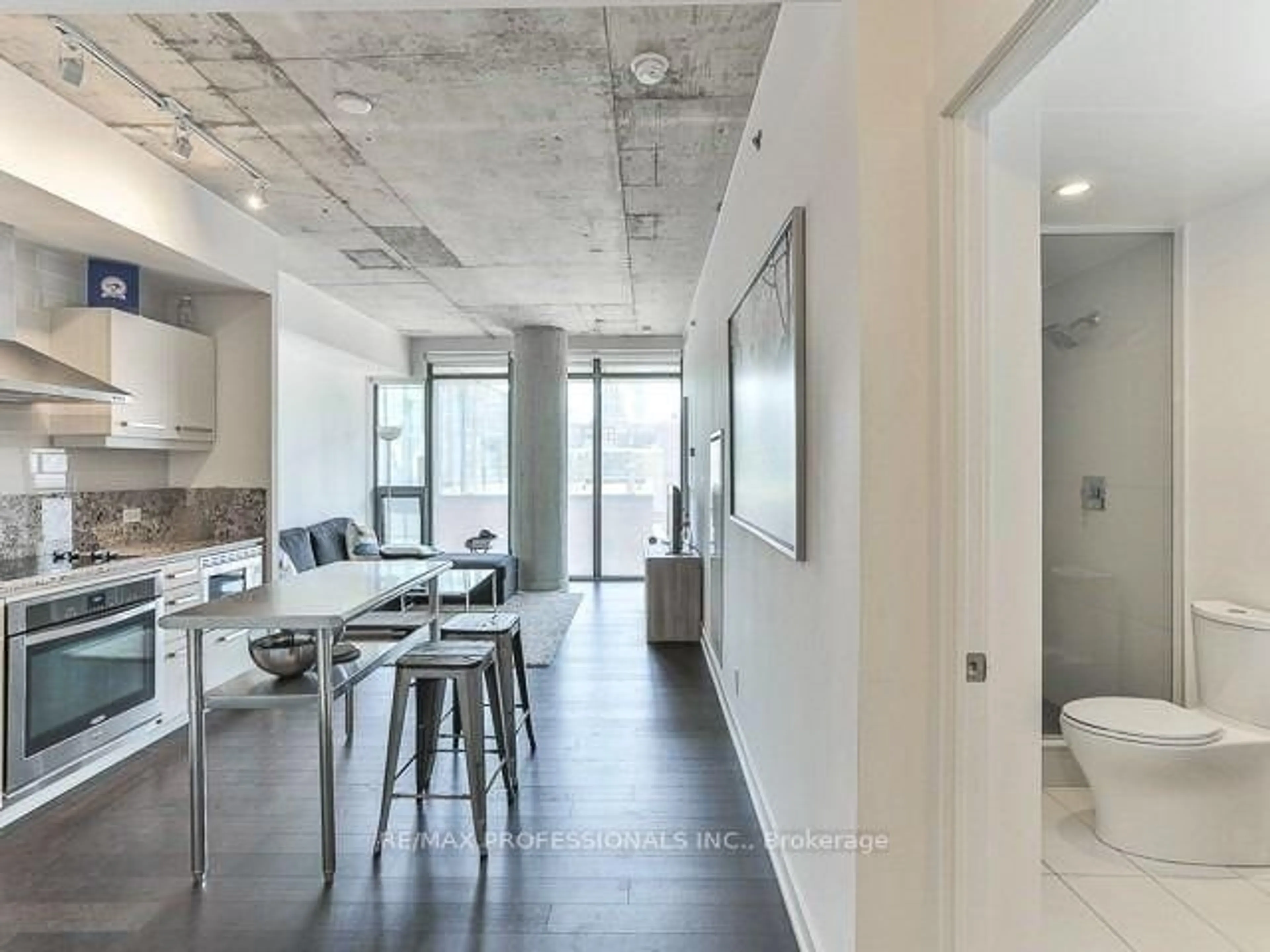 Unknown for 15 Beverley St #1006, Toronto Ontario M5T 0B3