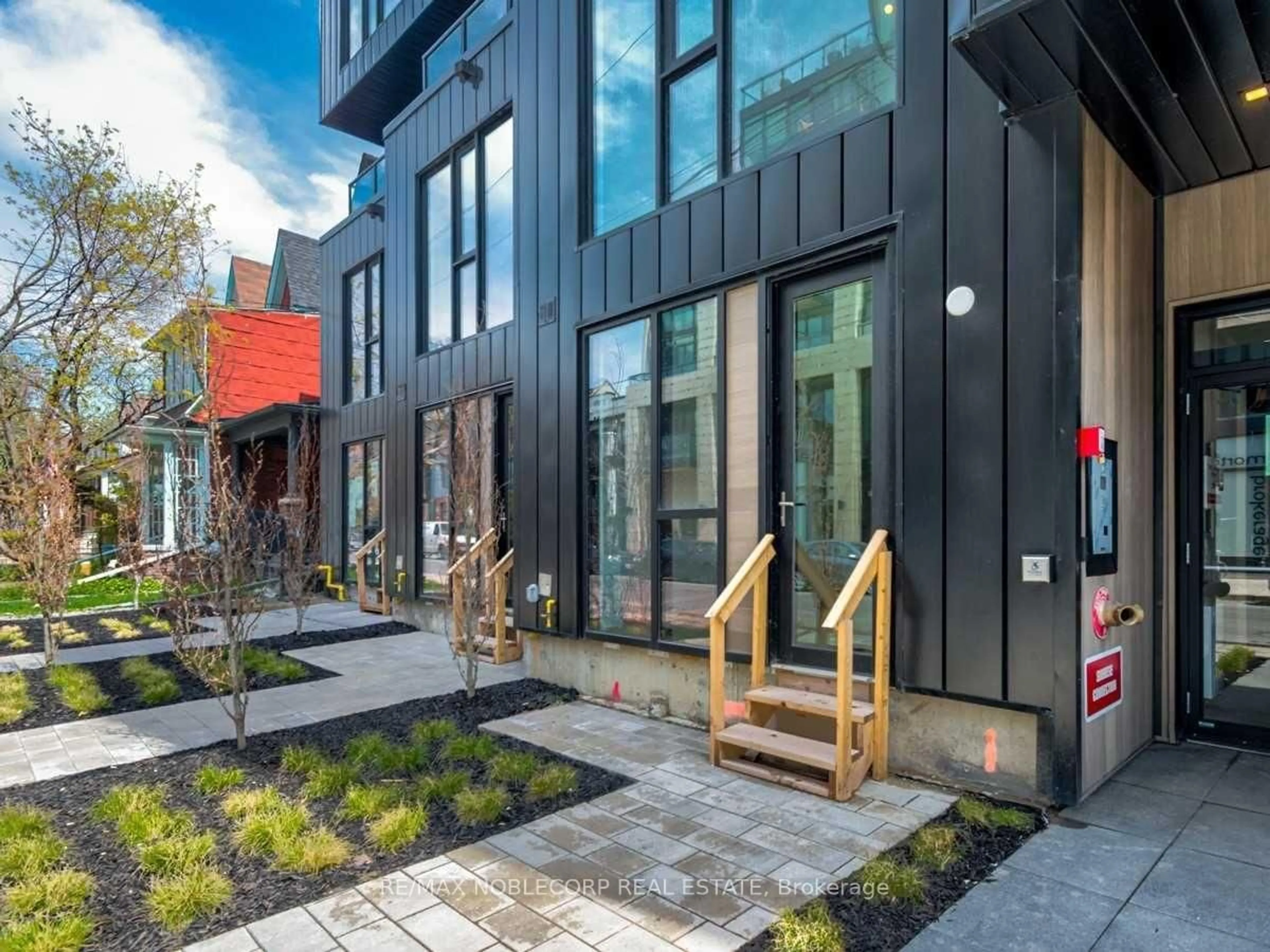 Unknown for 45 Dovercourt Rd #102, Toronto Ontario M6J 3C2