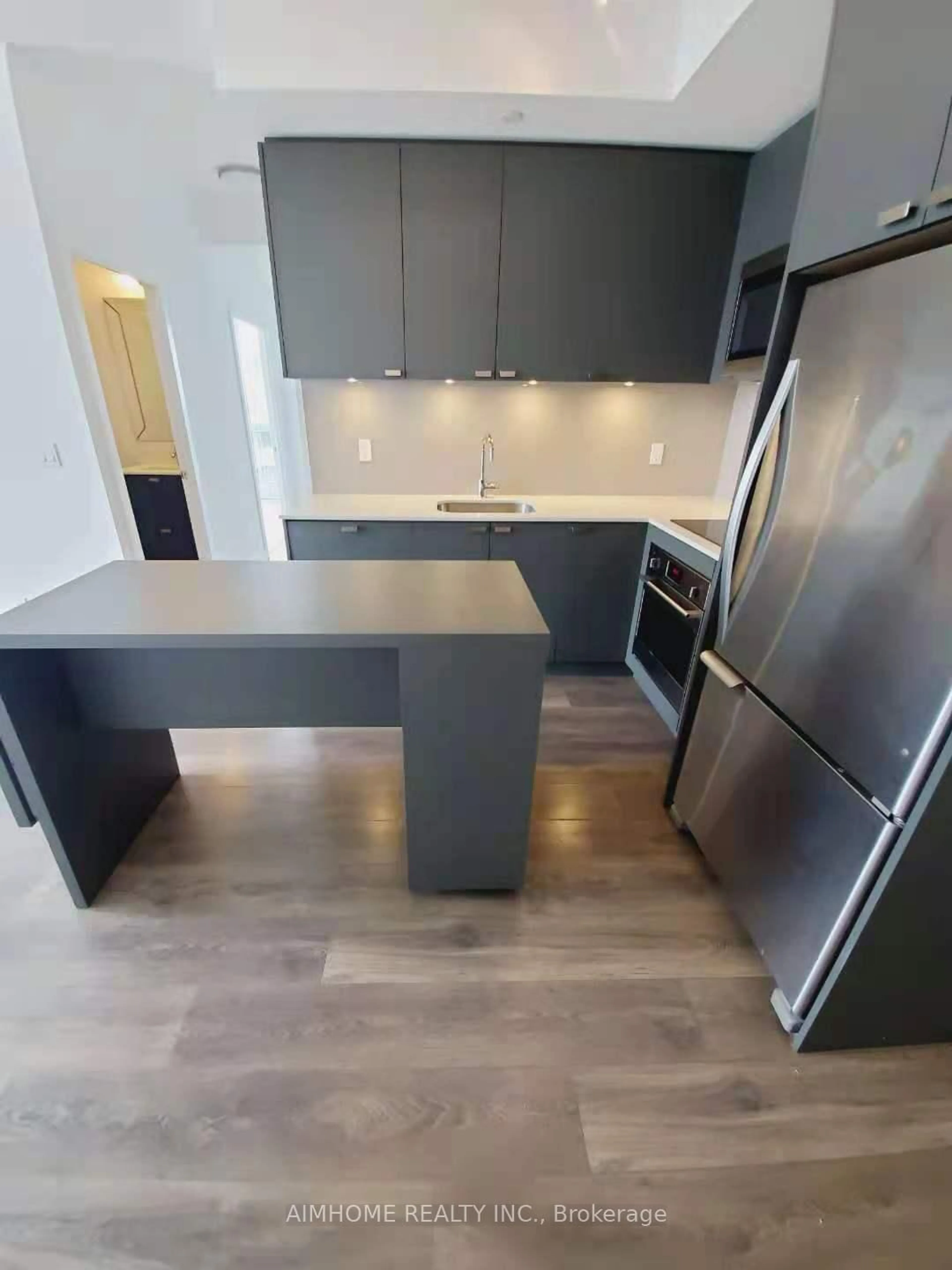 Contemporary kitchen, unknown for 56 Forest Manor Rd #2307, Toronto Ontario M2J 0E5