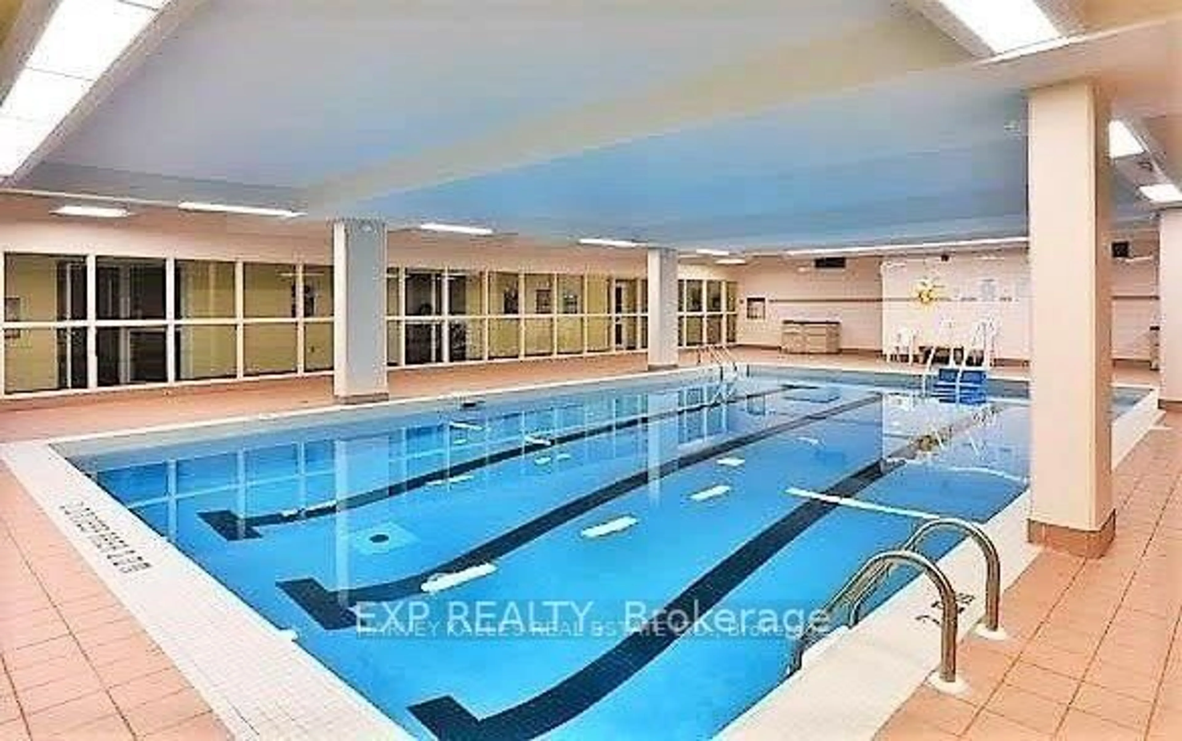 Pool for 4001 Don Mills Rd #110, Toronto Ontario M2H 3J8