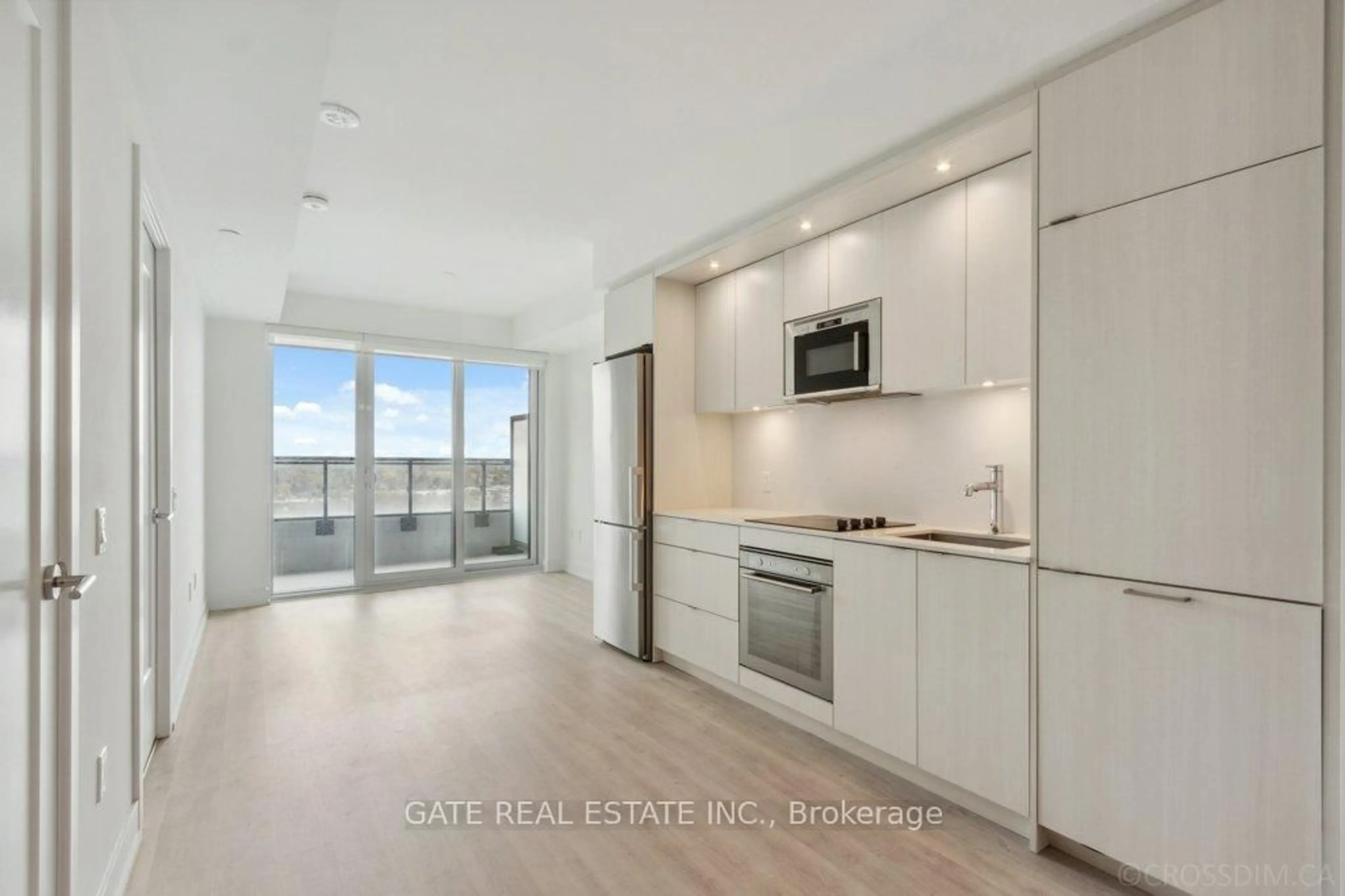 Open concept kitchen, ceramic/tile floor for 20 Inn on the Park Dr #1730, Toronto Ontario M3C 0P8