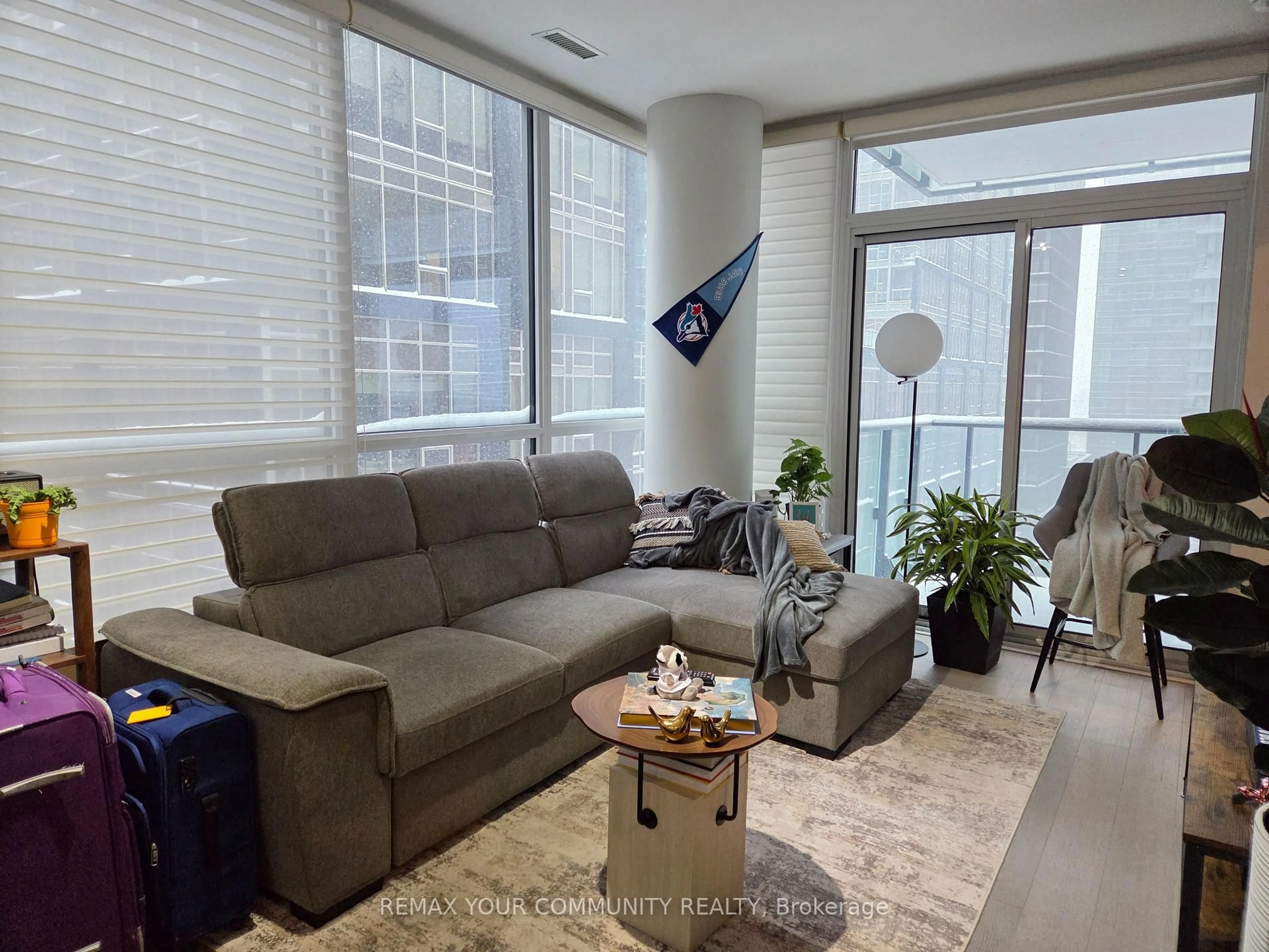Living room with furniture, unknown for 8 Mercer St #1208, Toronto Ontario M5V 0C4