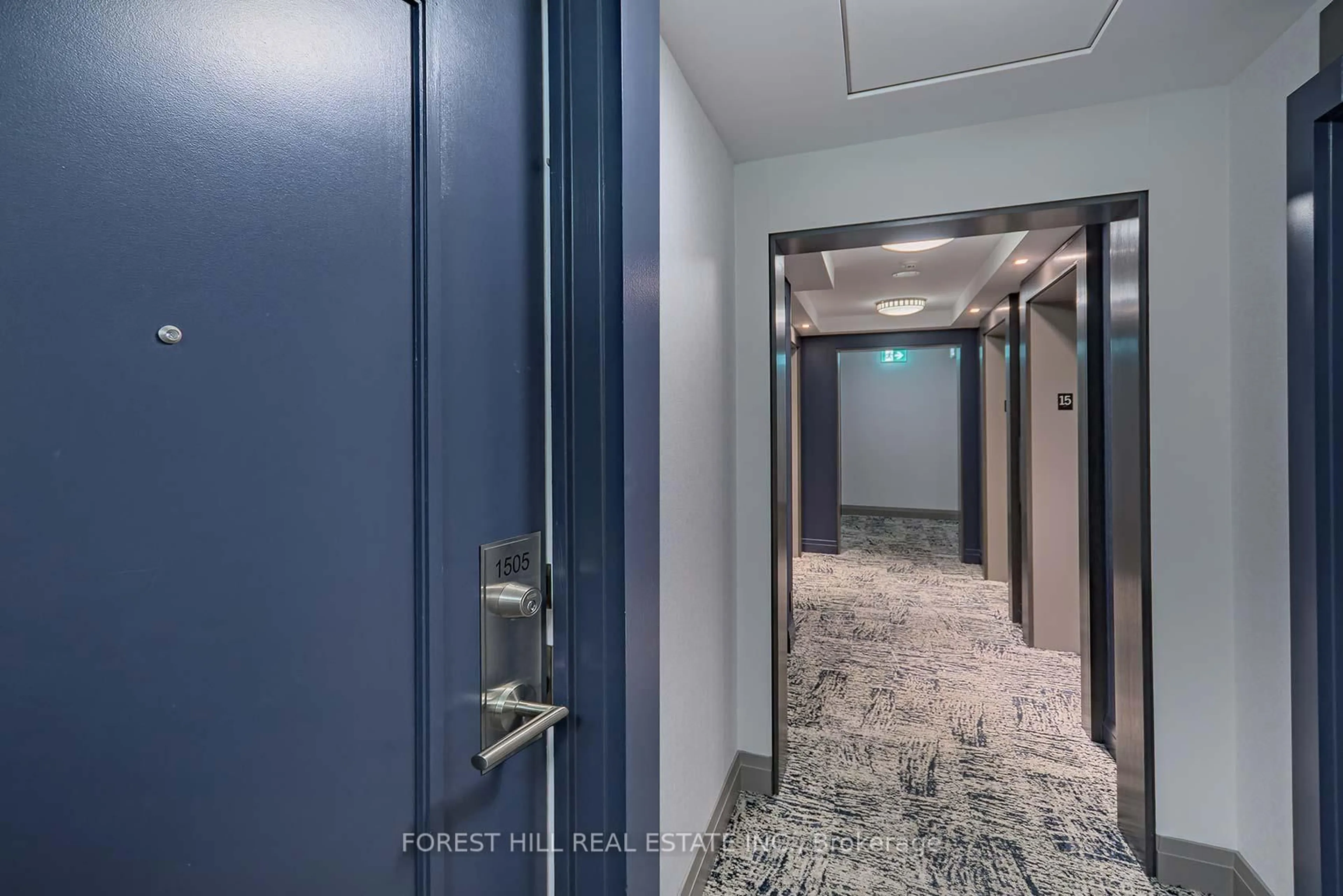 Indoor foyer for 530 St Clair Ave #1505, Toronto Ontario M6C 0A2