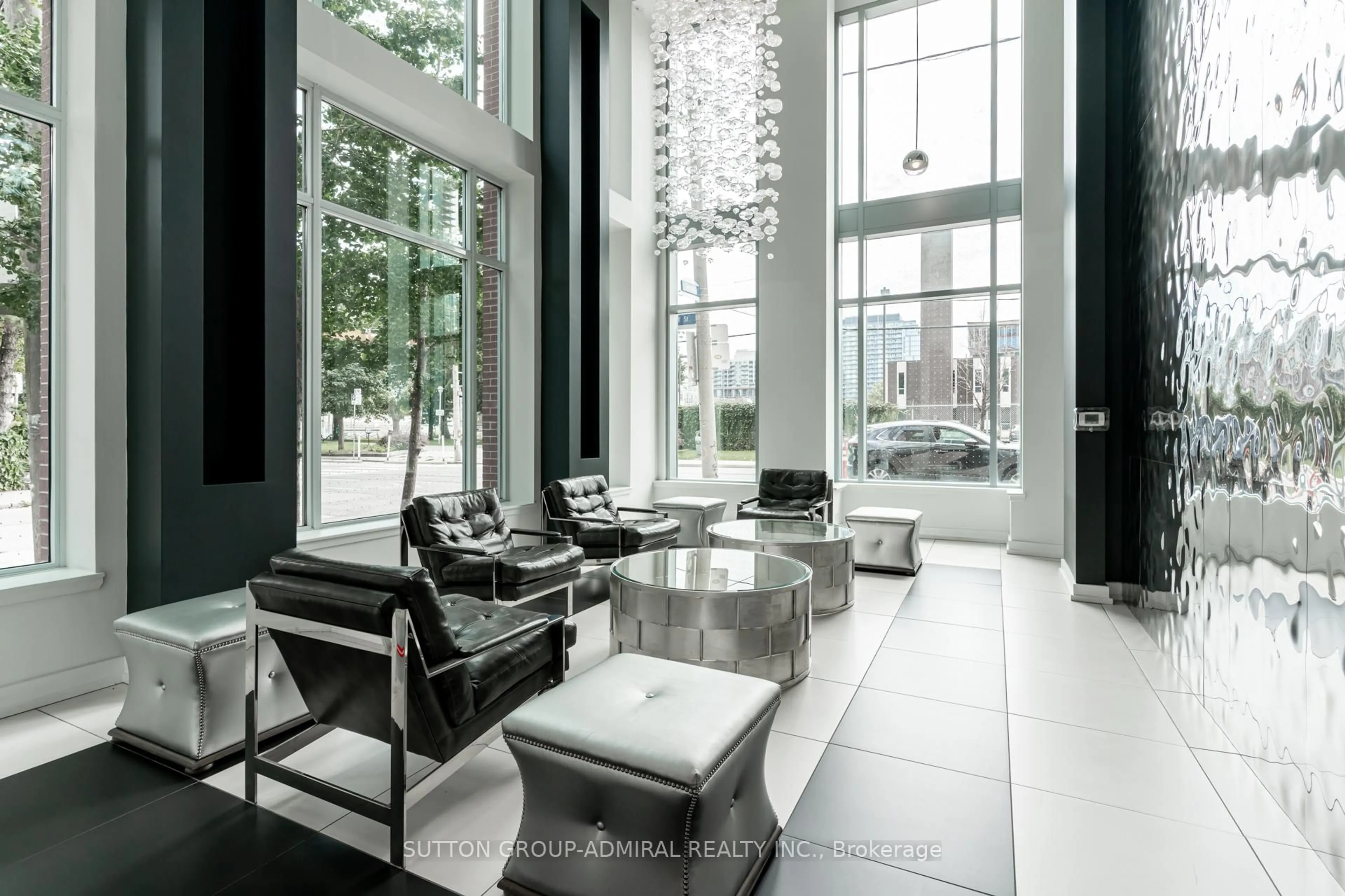 Lobby for 220 George St #TH2, Toronto Ontario M5A 2N1