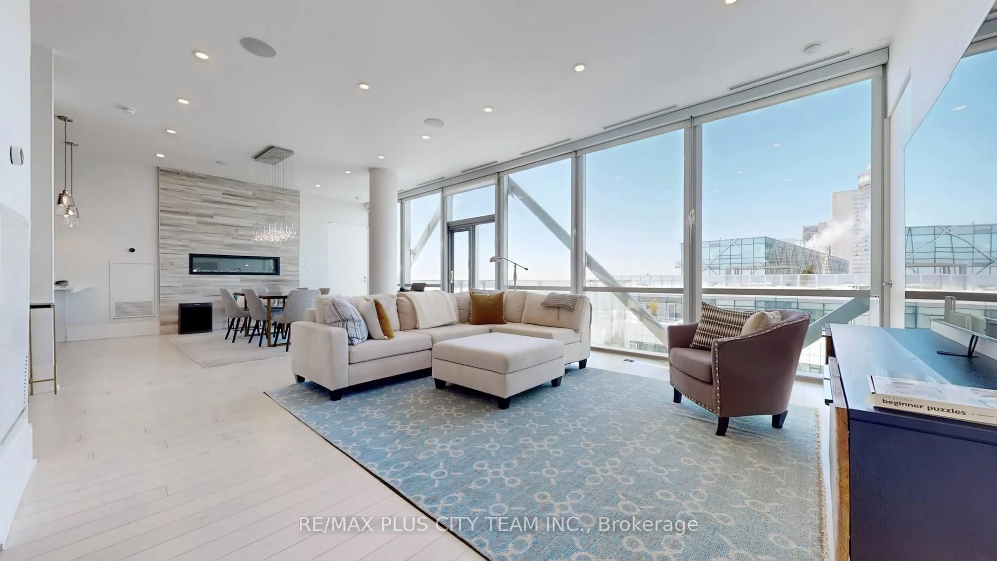 Living room with furniture, unknown for 39 Queens Quay #1305, Toronto Ontario M5E 0A5