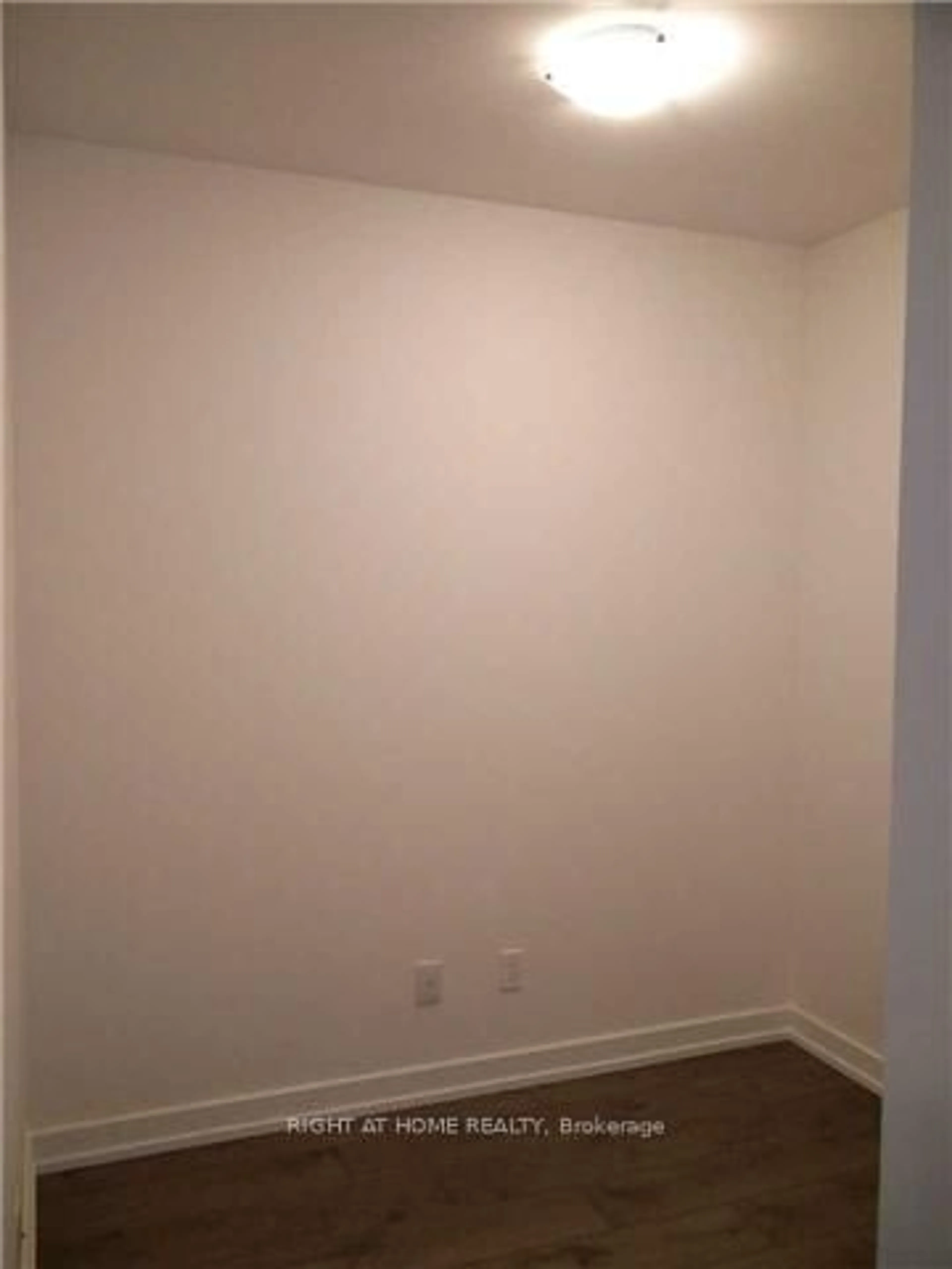 A pic of a room for 297 College St #916, Toronto Ontario M5T 0C2