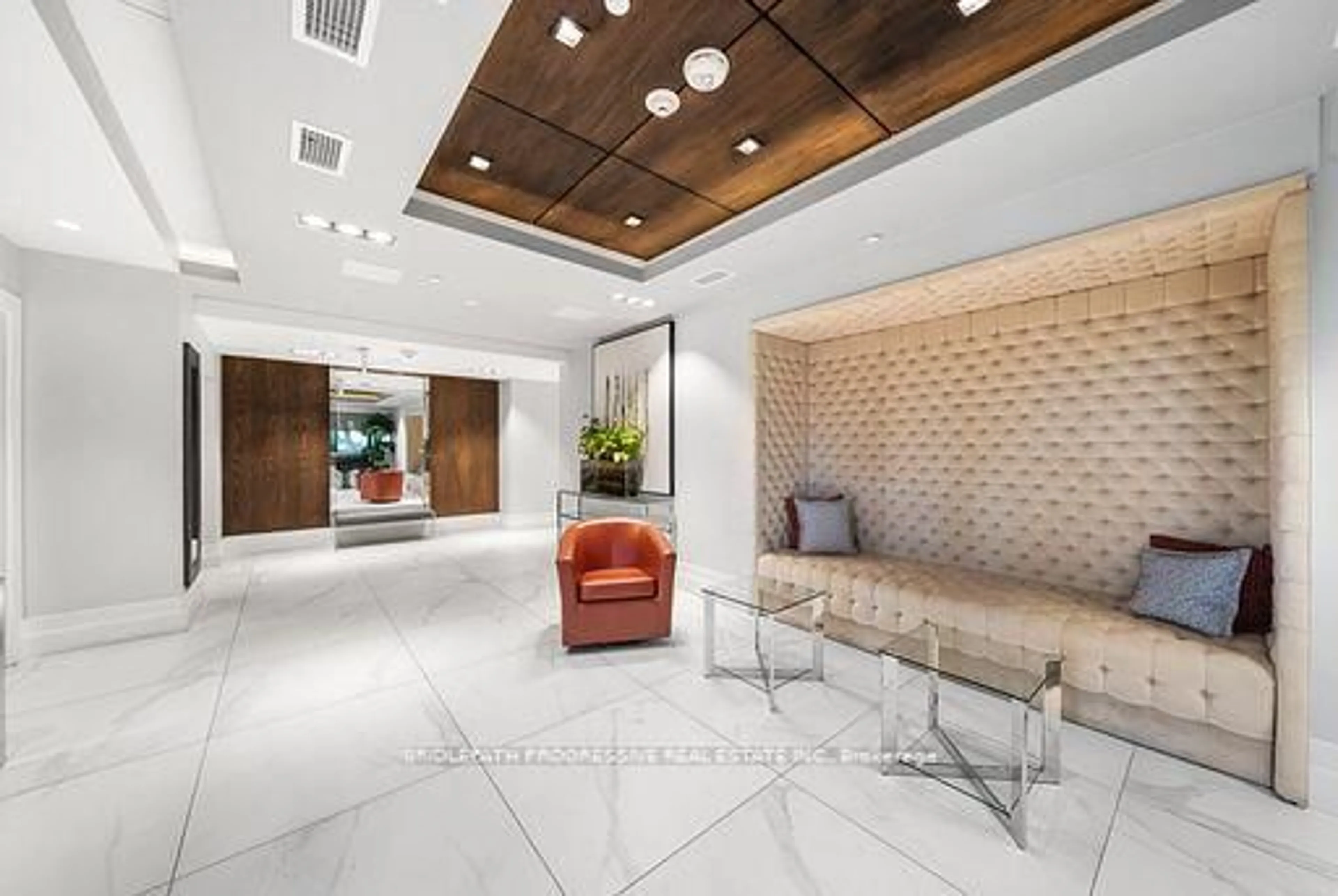 Lobby for 3 Southvale Dr #303, Toronto Ontario M4G 1G2