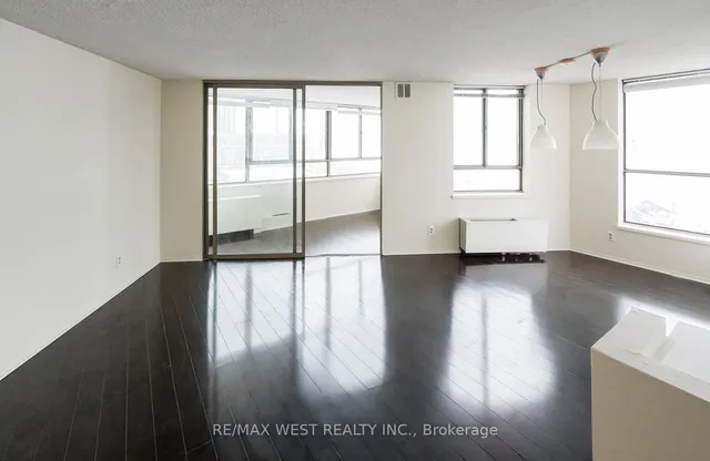 260 Queens Quay W #1301, Toronto 5