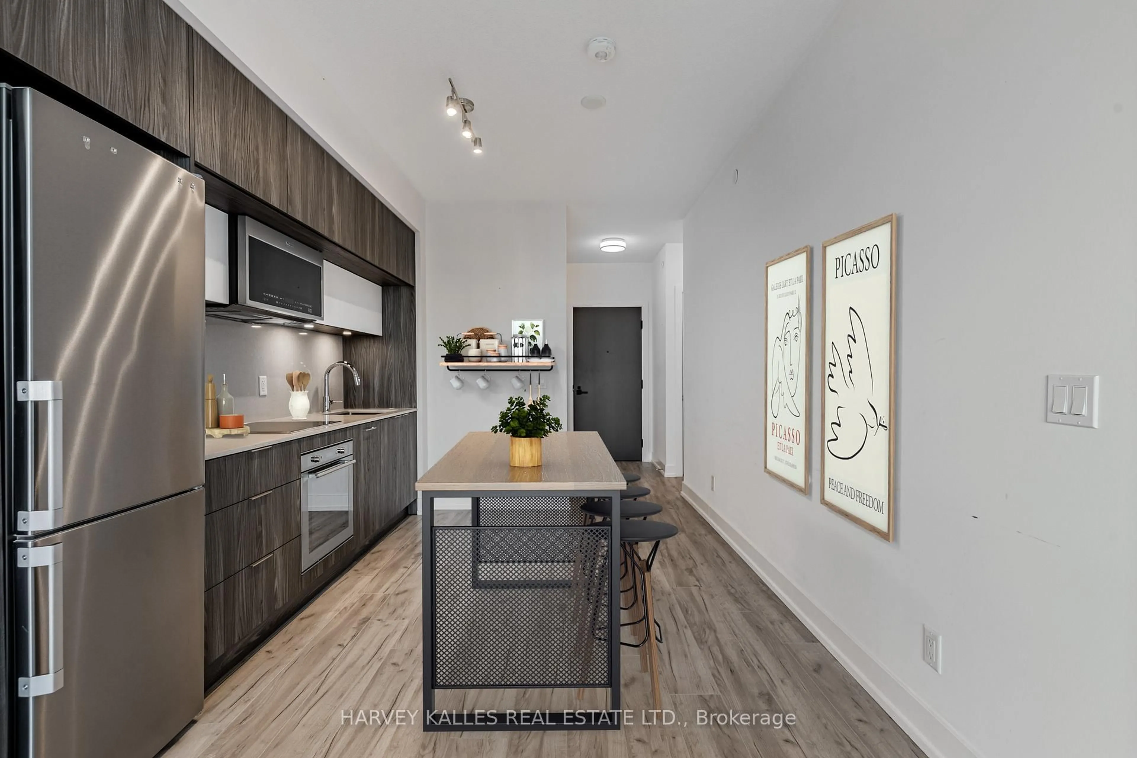 Open concept kitchen, unknown for 25 Adra Grado Way #708, Toronto Ontario M2J 0H6