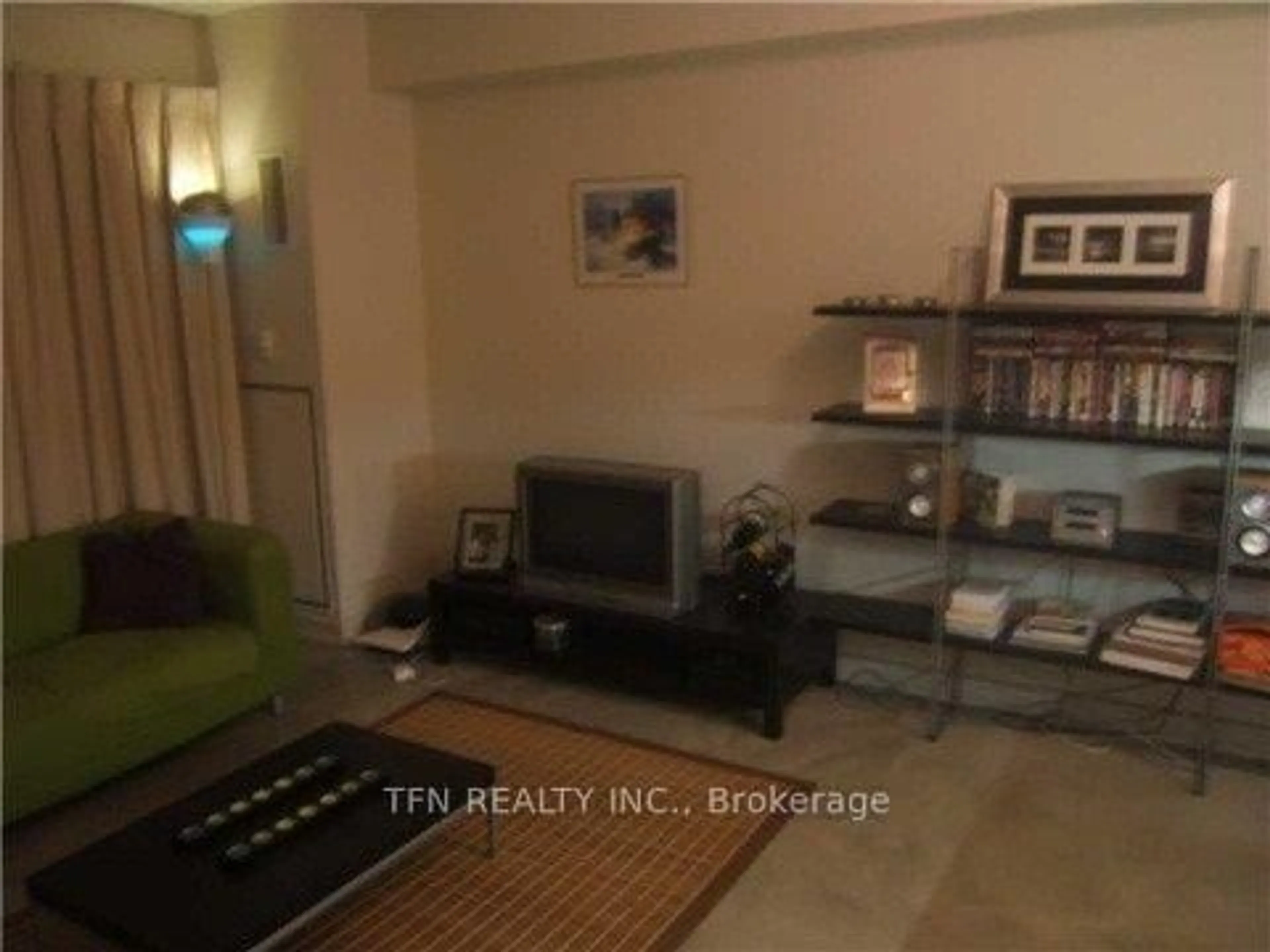 A pic of a room for 350 Wellington St #M22, Toronto Ontario M5V 3W9