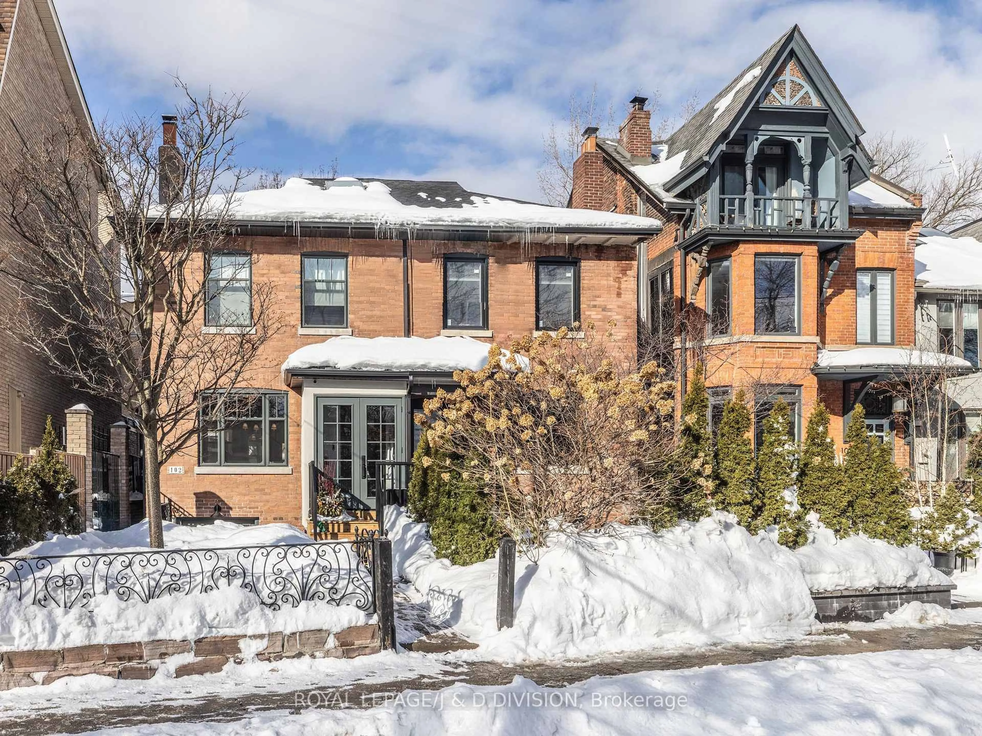 Home with brick exterior material, street for 102 Shaftesbury Ave, Toronto Ontario M4T 1A5