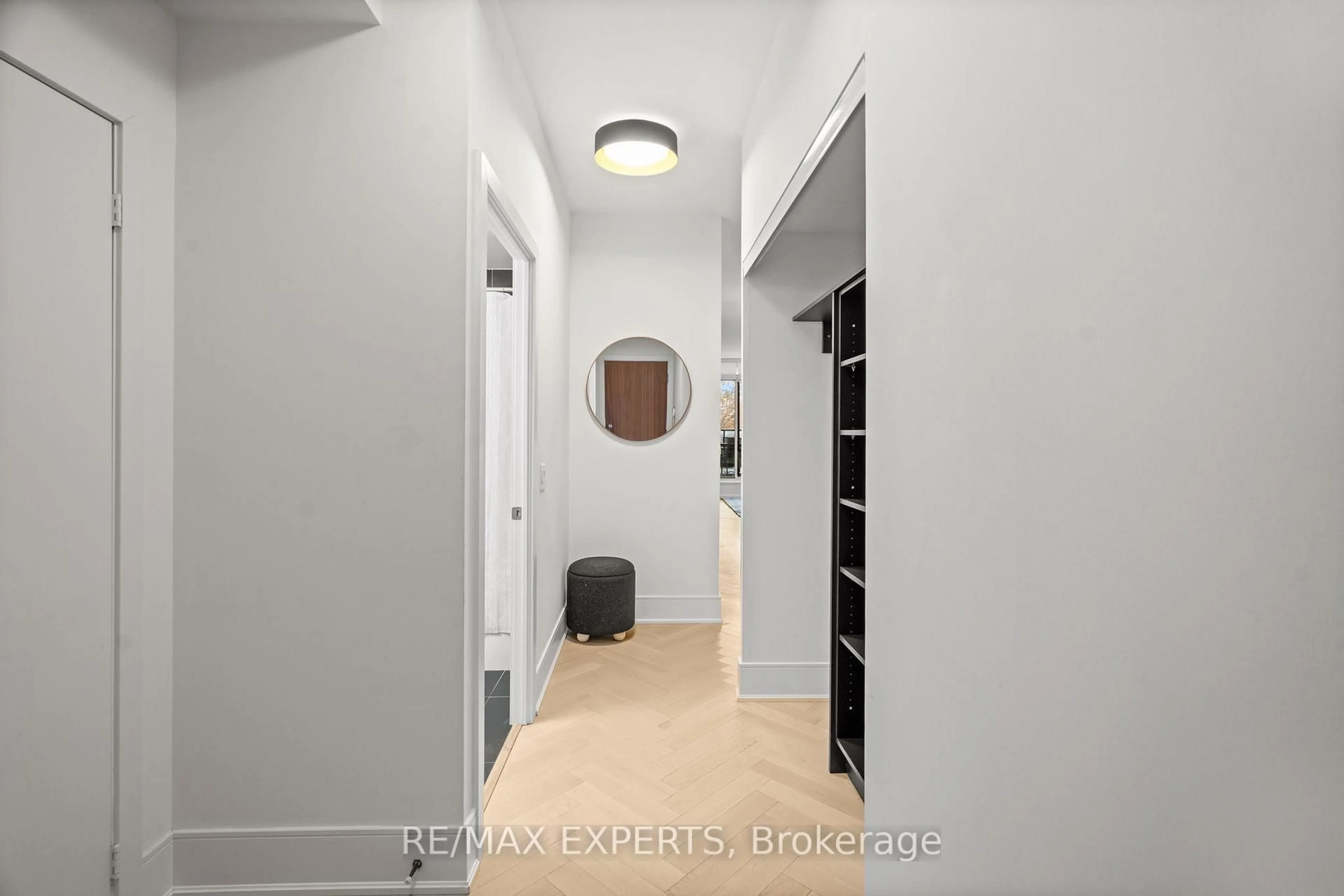 Unknown for 170 Chiltern Hill Rd #304, Toronto Ontario M6C 0A9