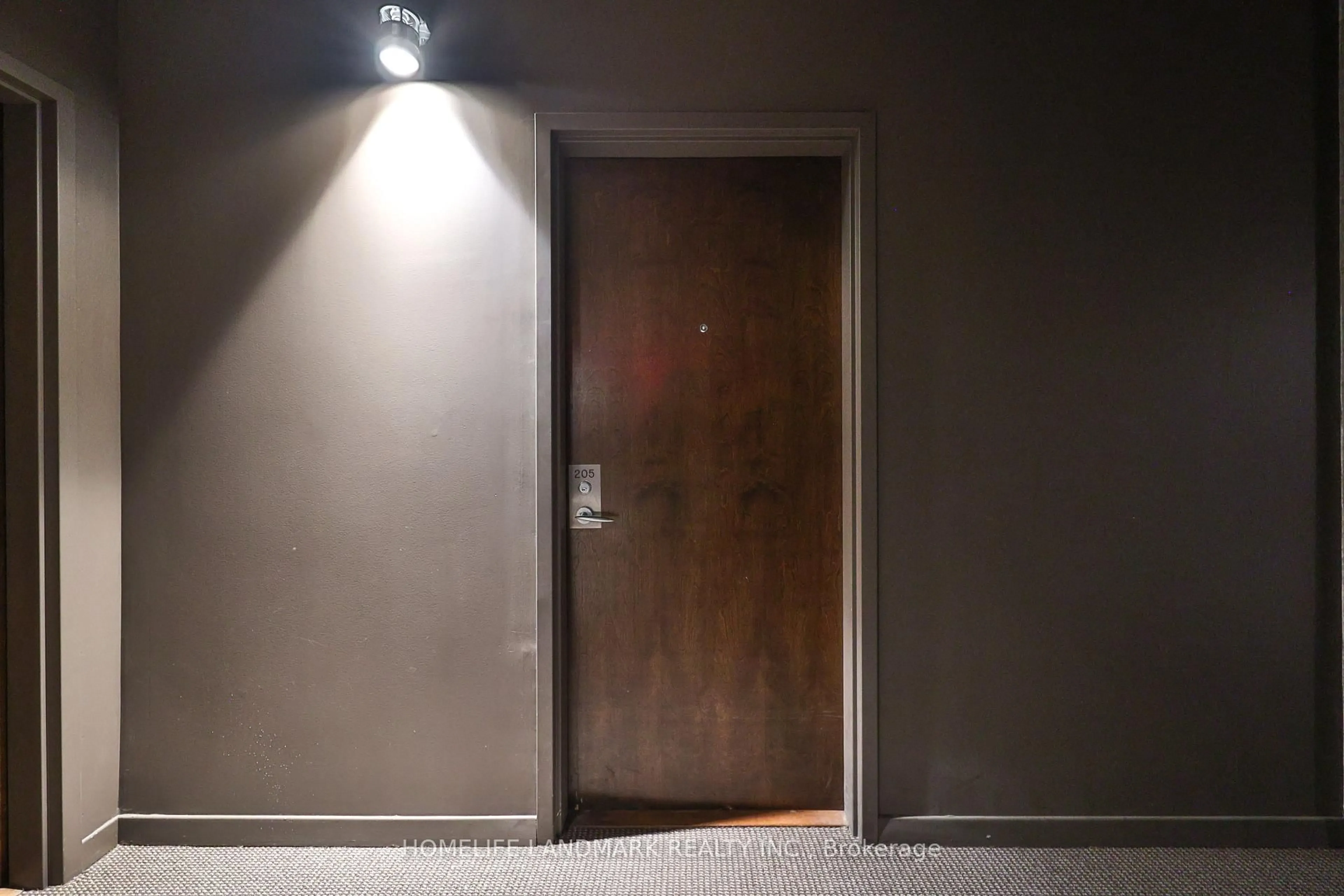 Indoor foyer for 261 King St #205, Toronto Ontario M5A 4T6