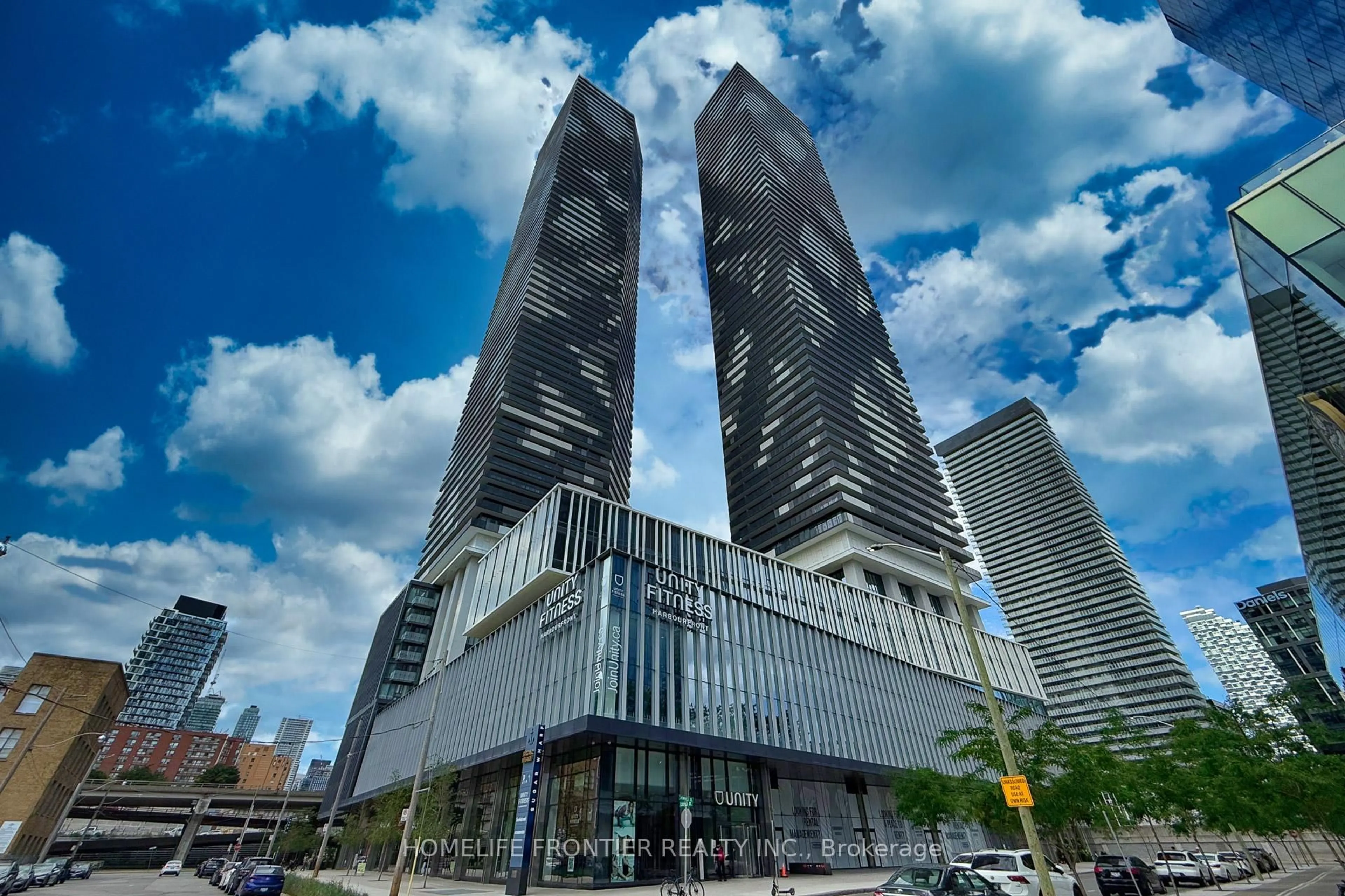 Indoor foyer for 55 Cooper St #4309, Toronto Ontario M5E 0G1