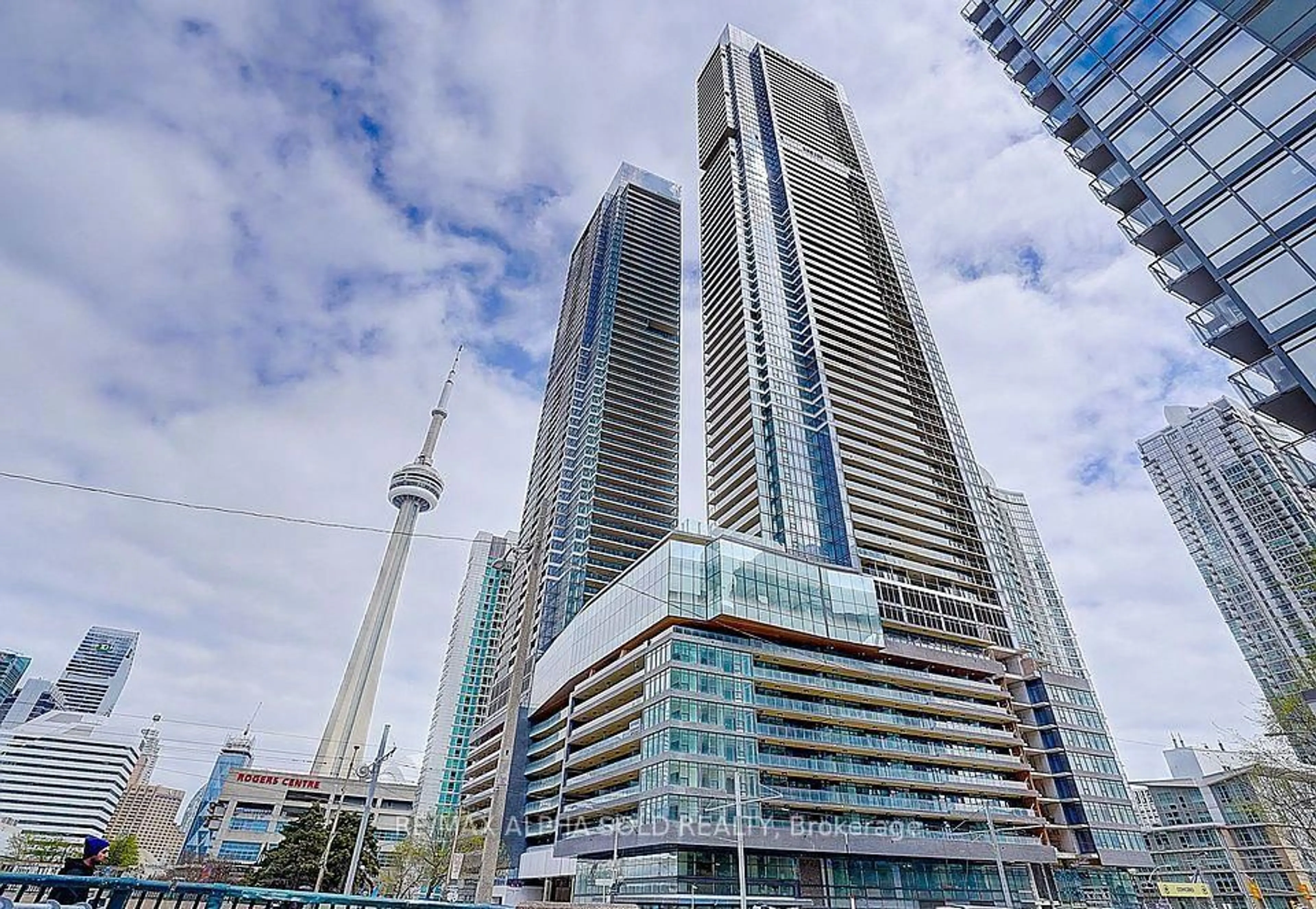 Unknown for 3 Concord Cityplace Way #627, Toronto Ontario M5V 0X4
