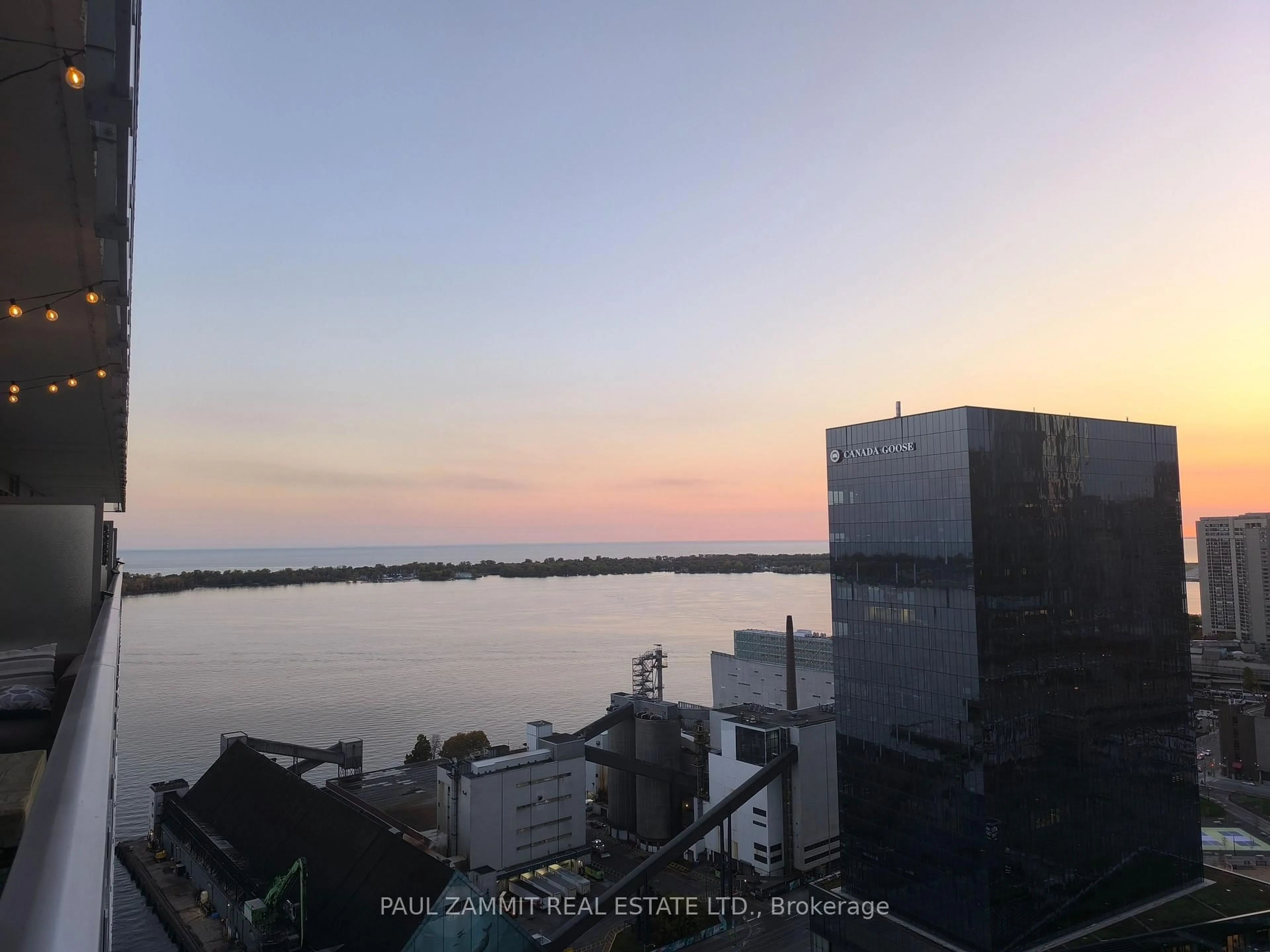 A pic from outside/outdoor area/front of a property/back of a property/a pic from drone, water/lake/river/ocean view for 15 Lower Jarvis St #2809, Toronto Ontario M5E 0C4