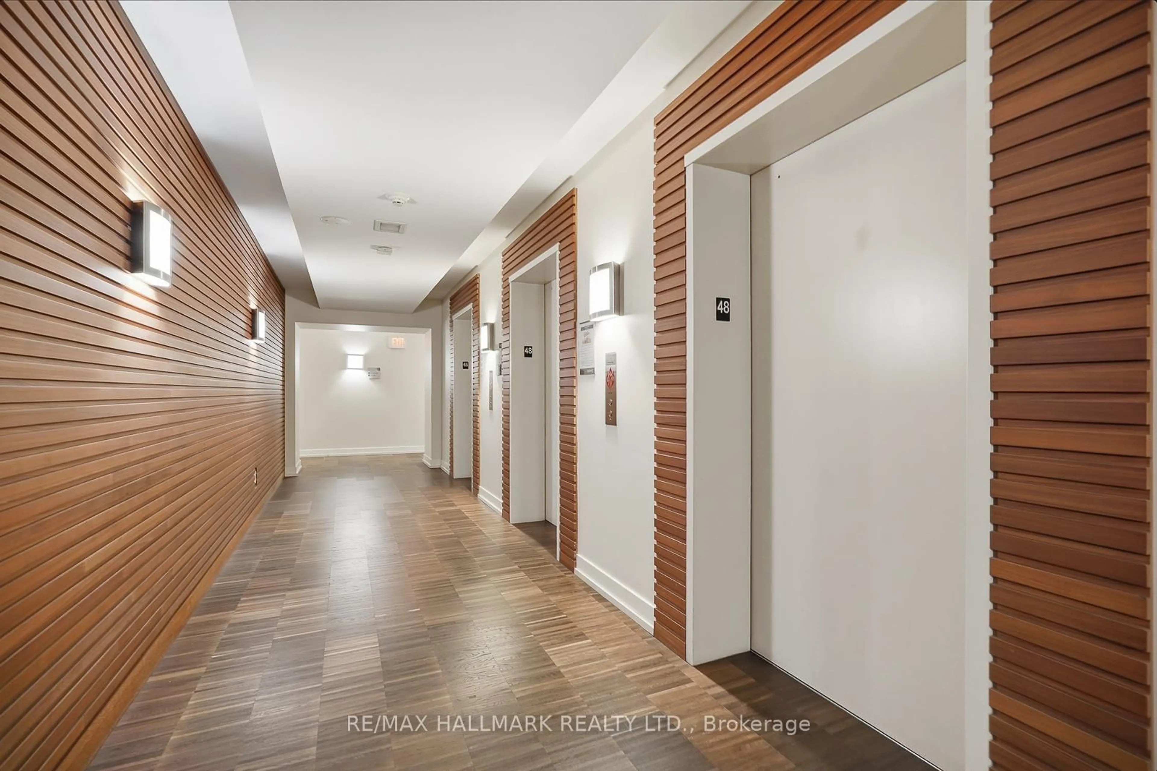 Indoor foyer for 2191 Yonge St #4801, Toronto Ontario M4S 3H8