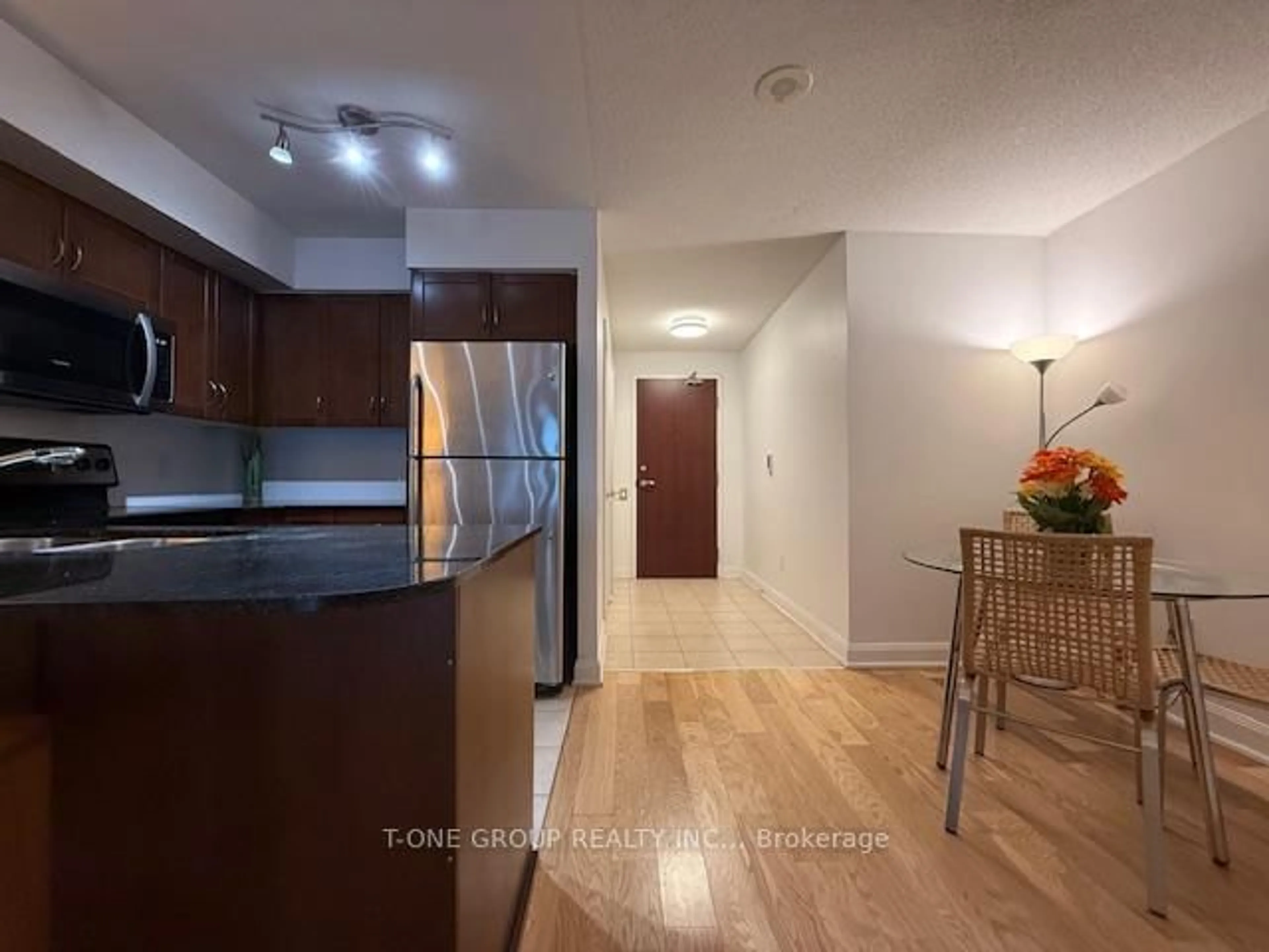 Unknown for 2181 Yonge St #1503, Toronto Ontario M4S 3H7