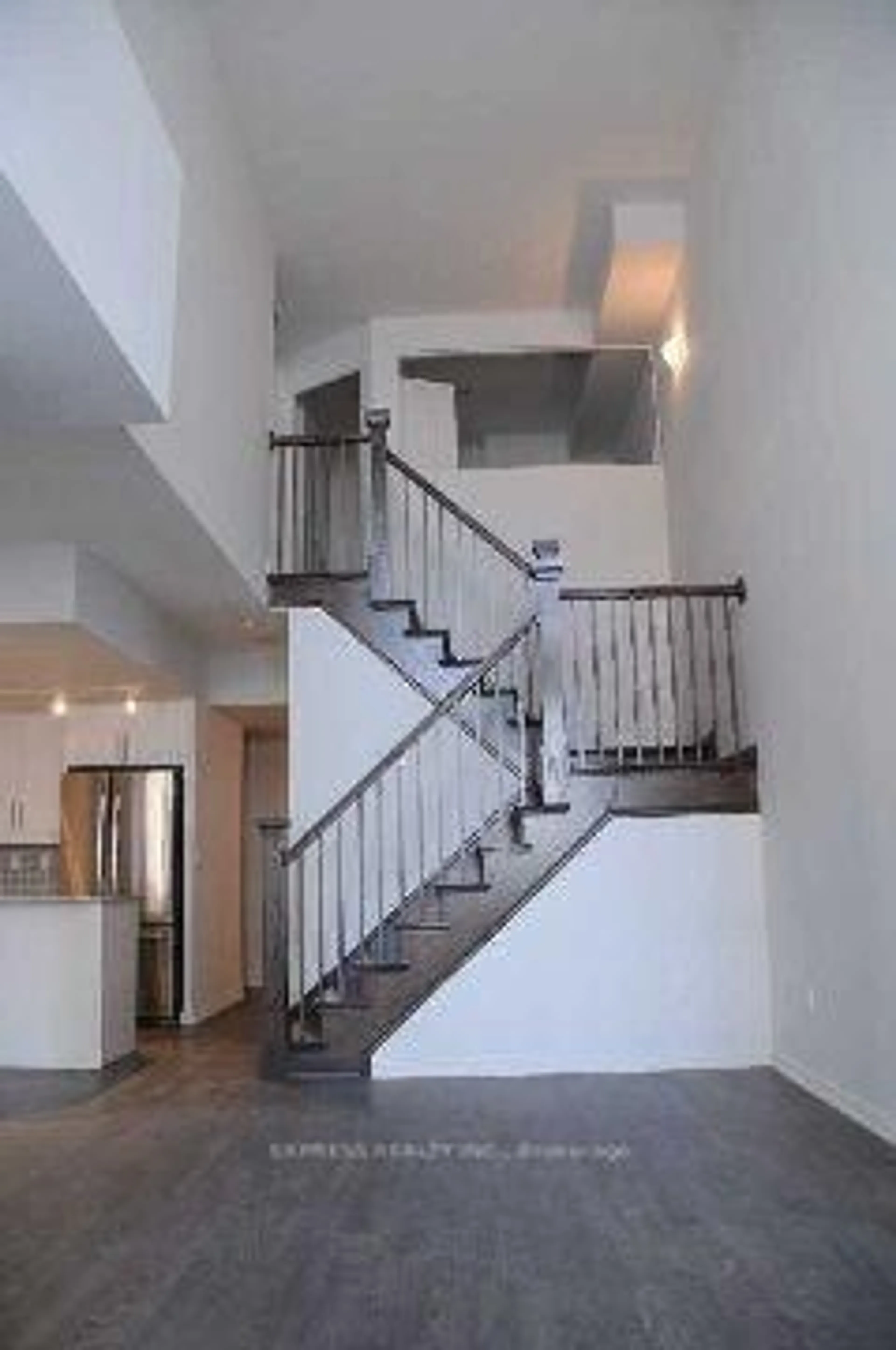 Indoor foyer for 85 East Liberty St #TH87, Toronto Ontario M6K 3R4
