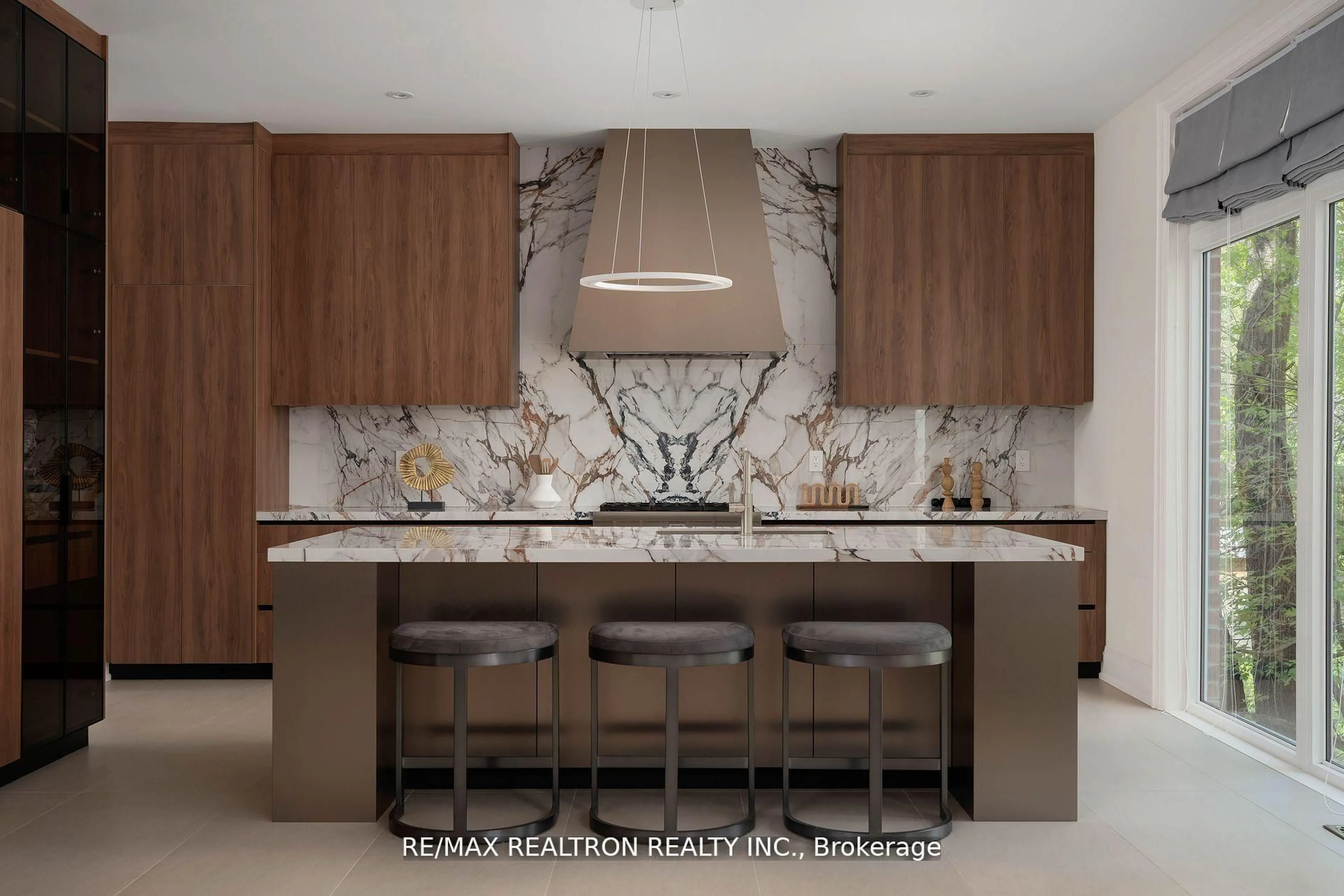 Contemporary kitchen, ceramic/tile floor for 146 Empress Ave, Toronto Ontario M2N 3T6